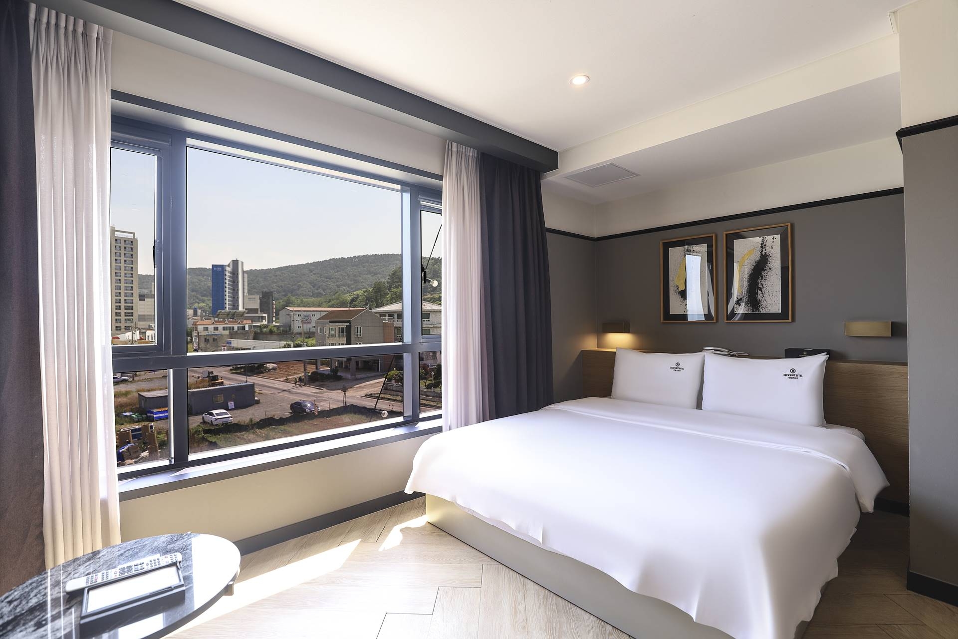 프리미엄 측면뷰