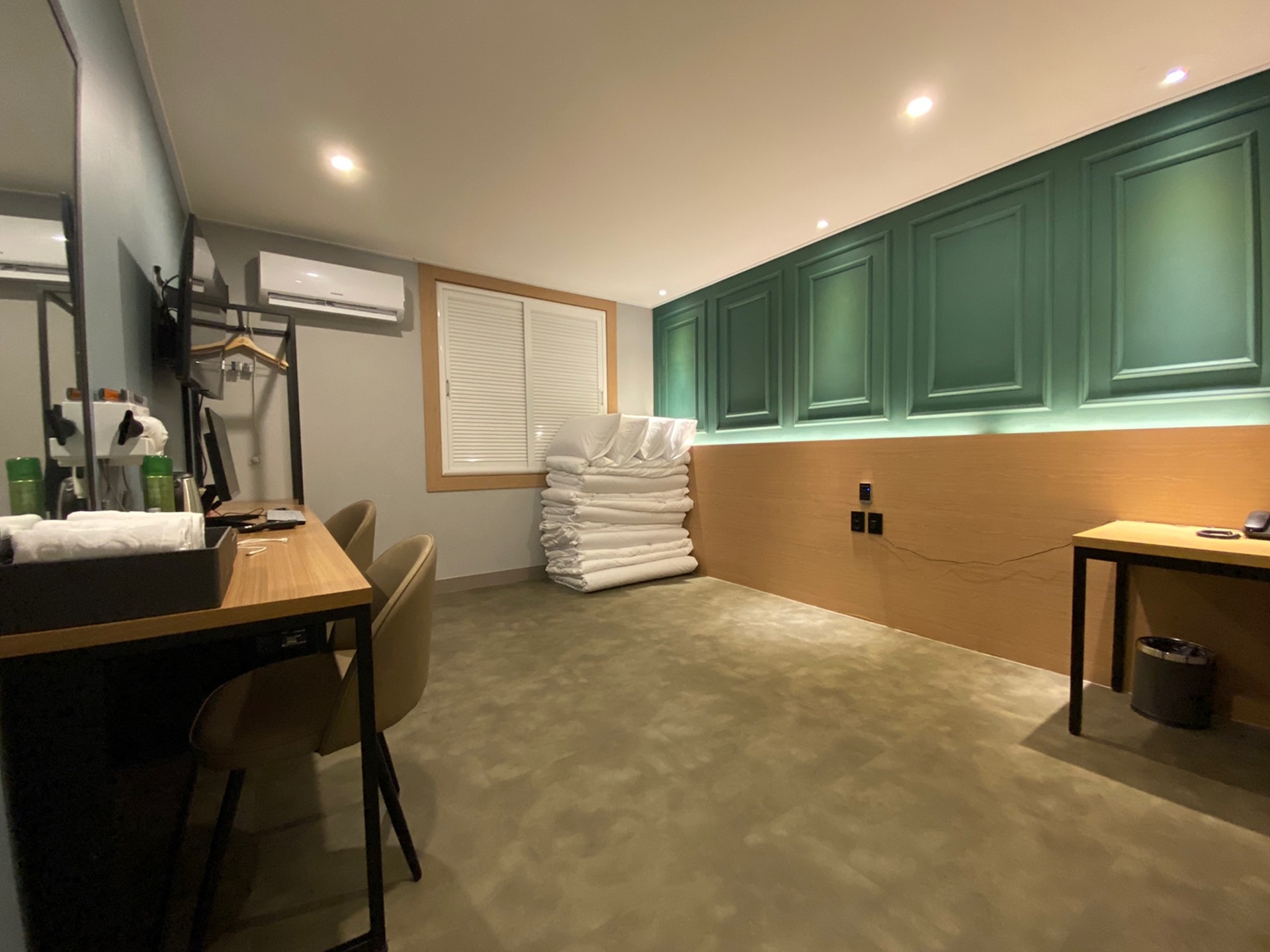 한실(넷플릭스)