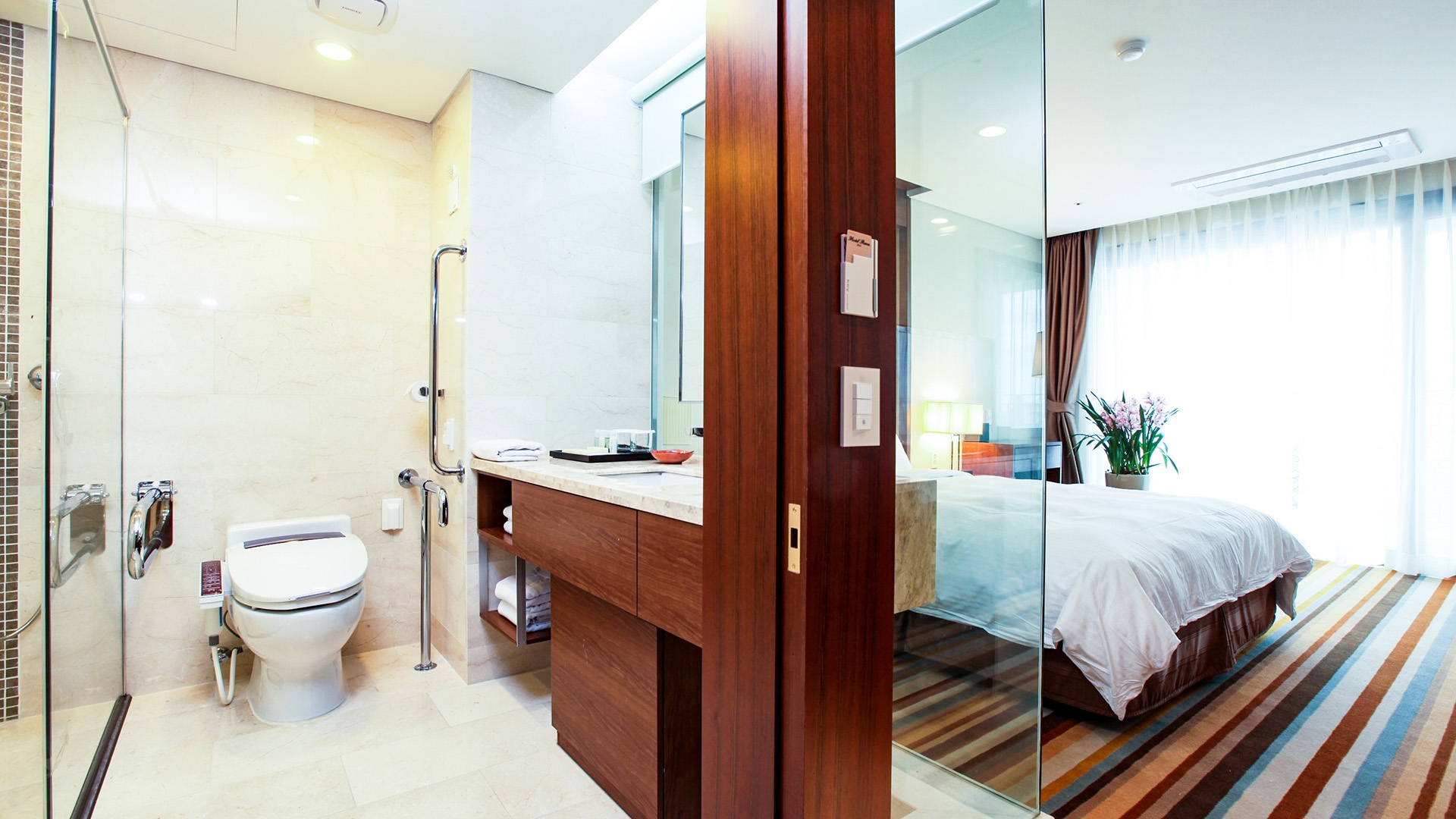 [호텔] 디럭스 오션뷰 더블 (가든 전망)