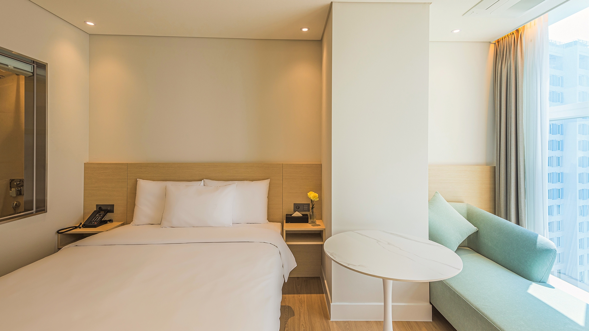 프리미엄 더블 (하프오션뷰)