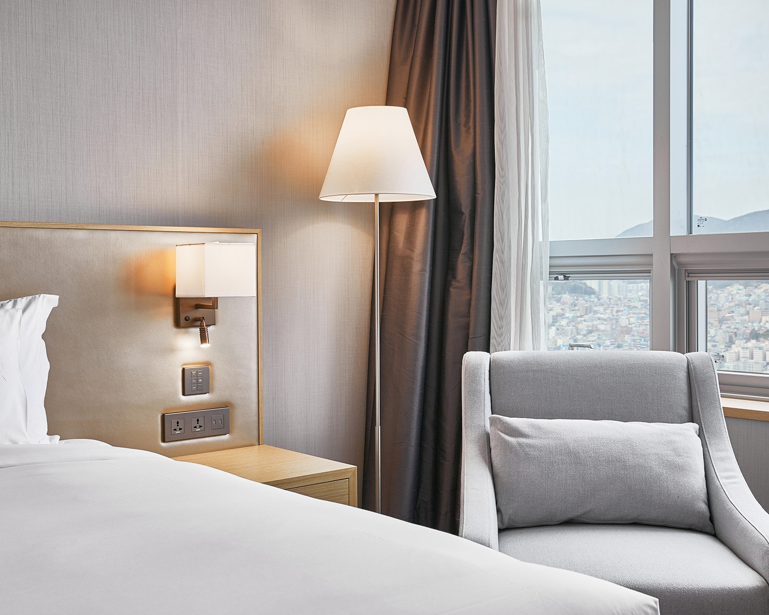 아바니 디럭스 킹 시티뷰