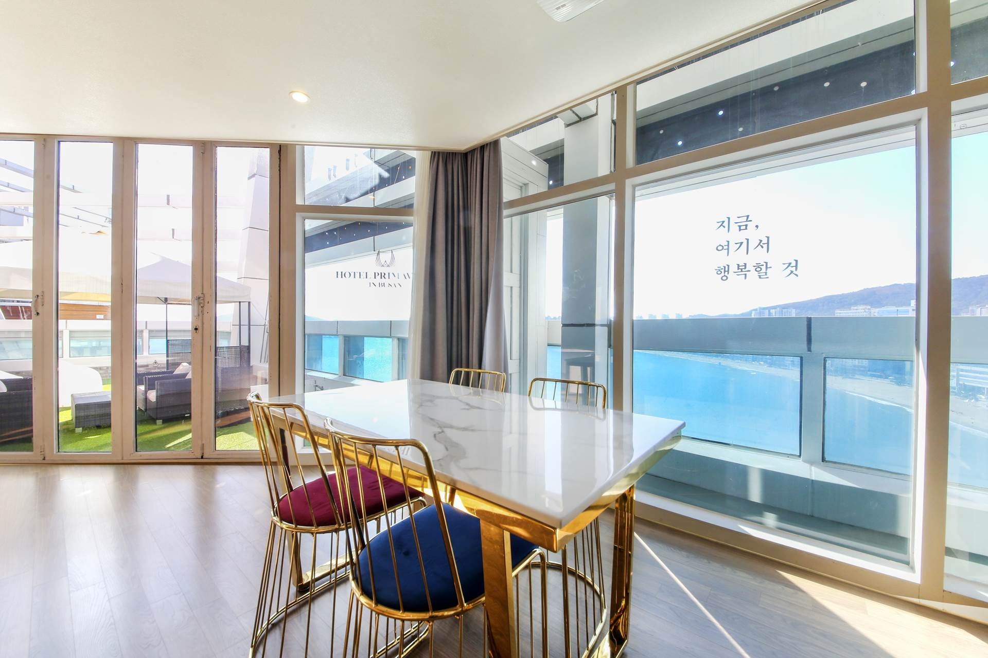 펜트하우스 / 간단조식, 금연객실  