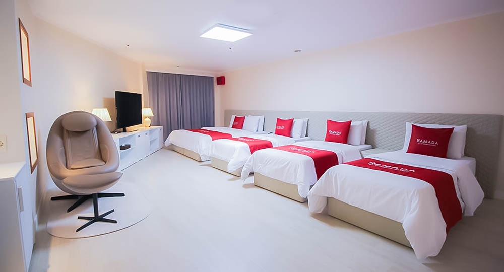 디럭스 쿼드러플(양실)