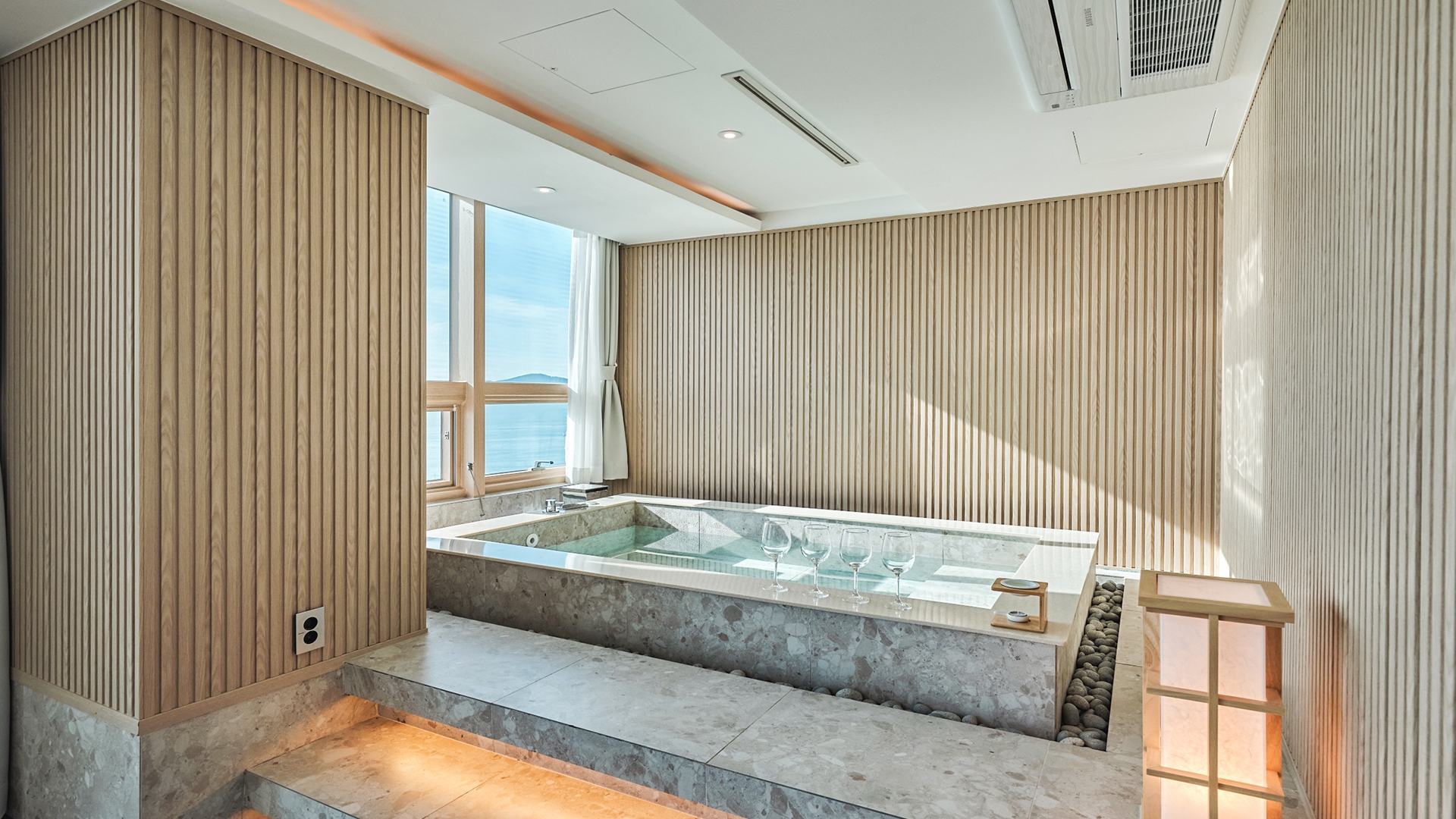 [본관] 오션 패밀리 프라이빗 스파