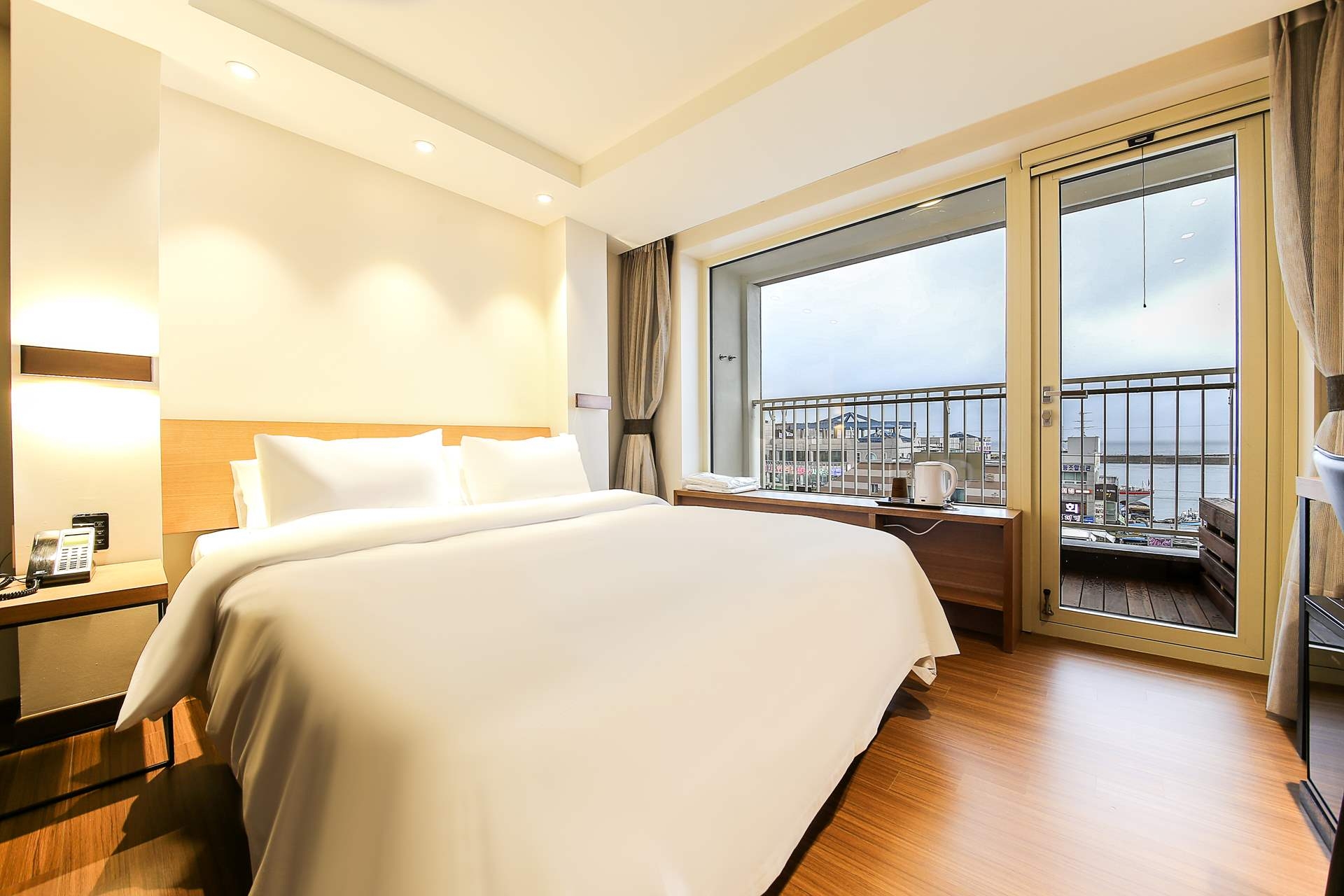 디럭스 더블 (오션뷰)