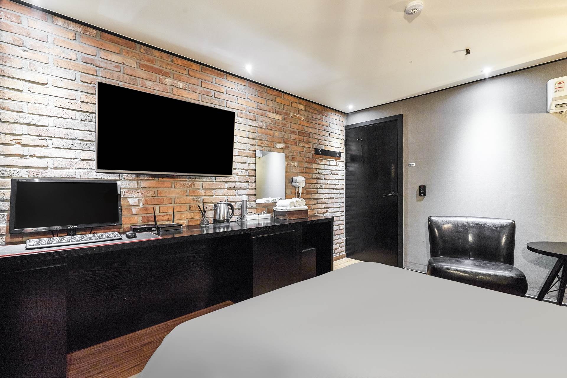 디럭스(넷플릭스)