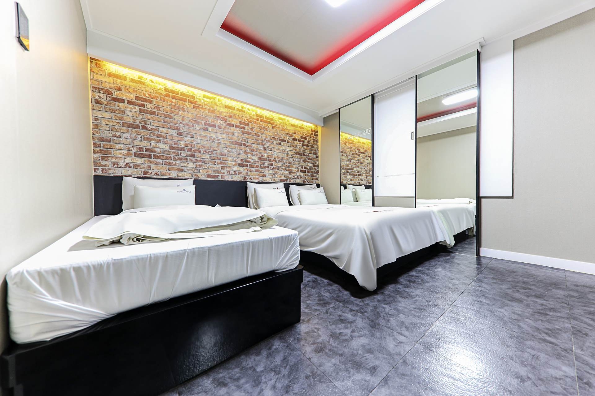 트윈 베드(오버워치,웨이브온,넷플릭스