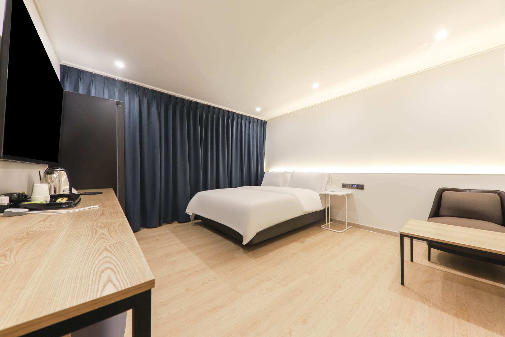 디럭스 킹 (65in.TV, 스타일러