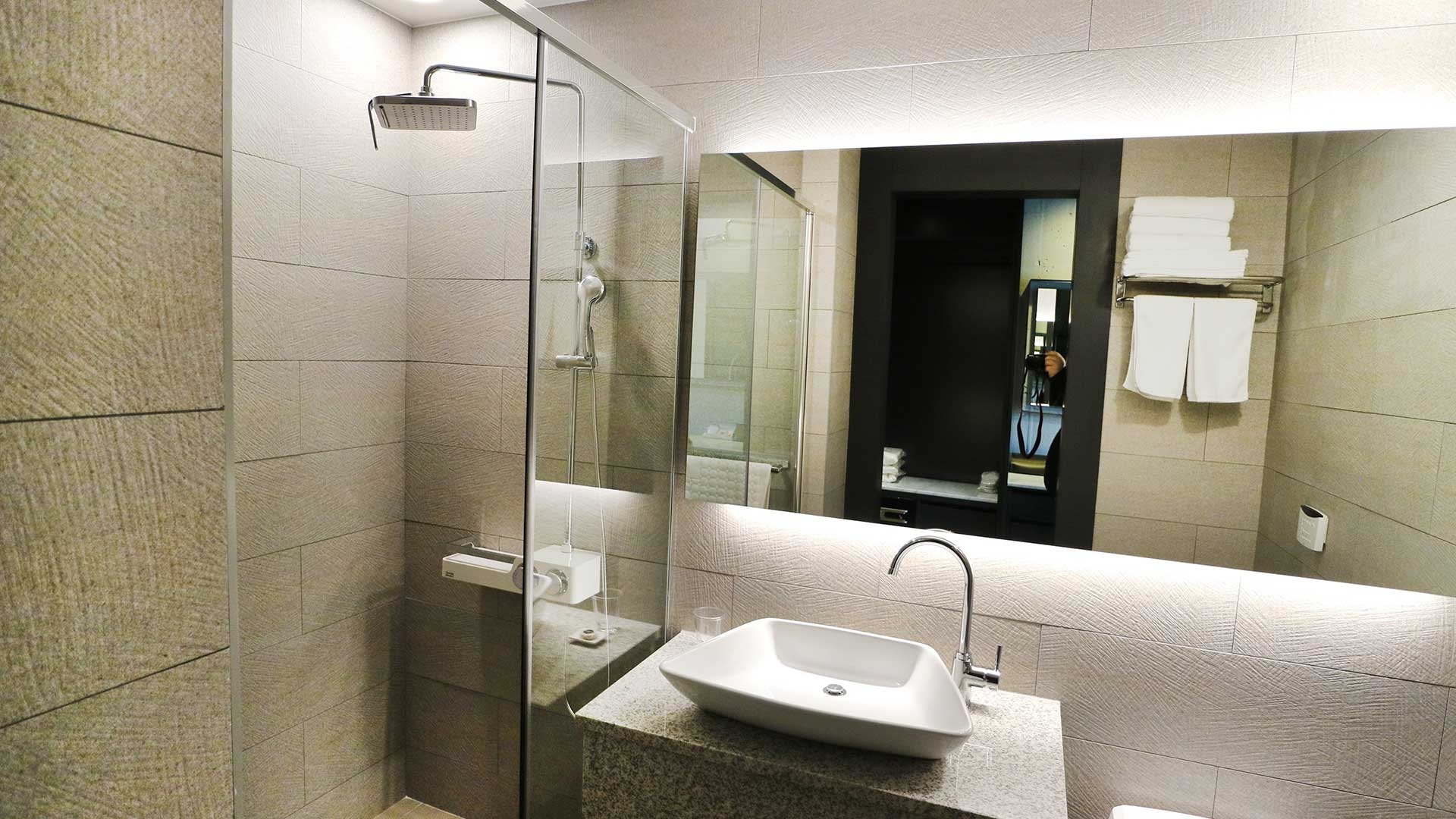 이그제큐티브 트윈