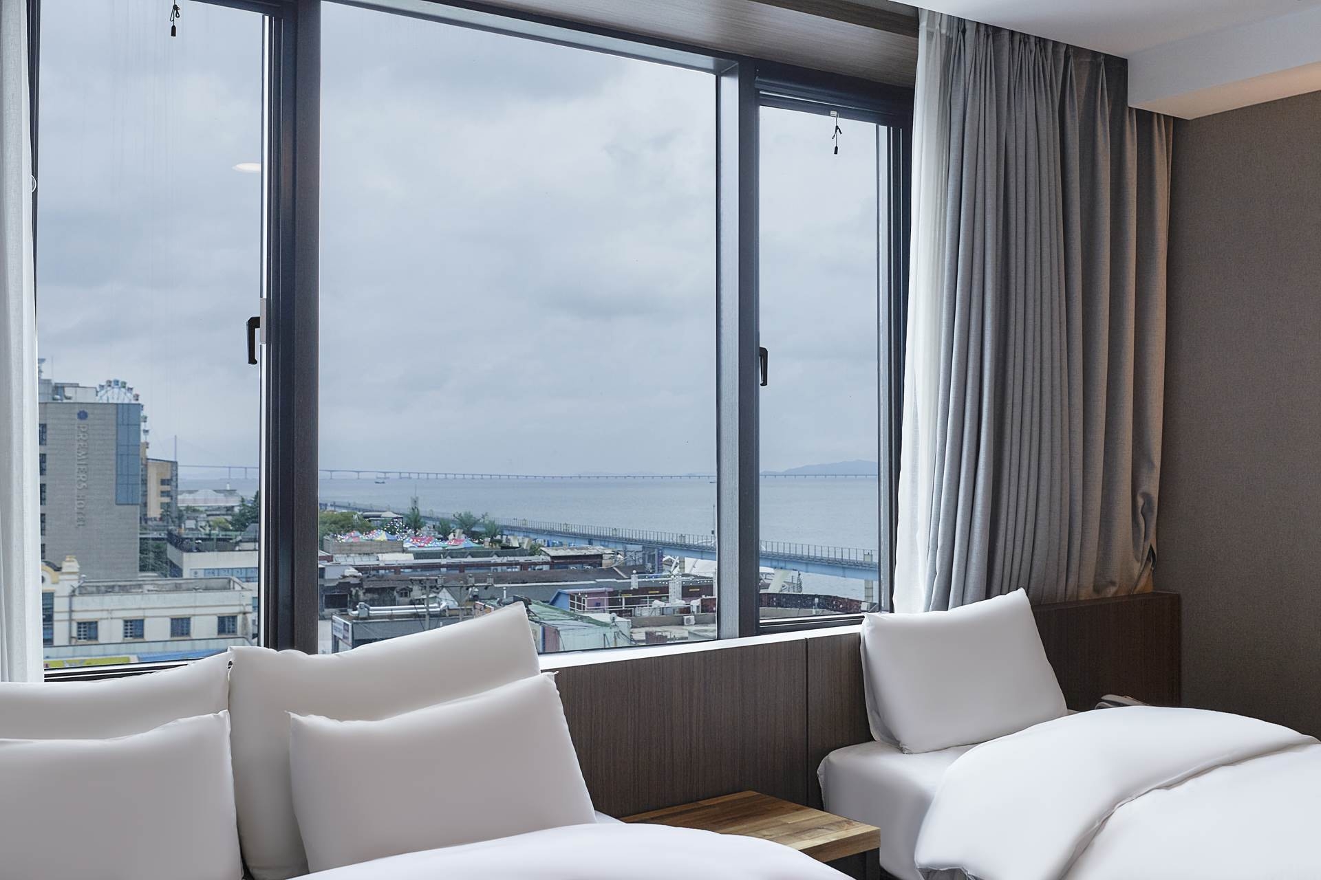 옐로우 패밀리 - 하프오션뷰