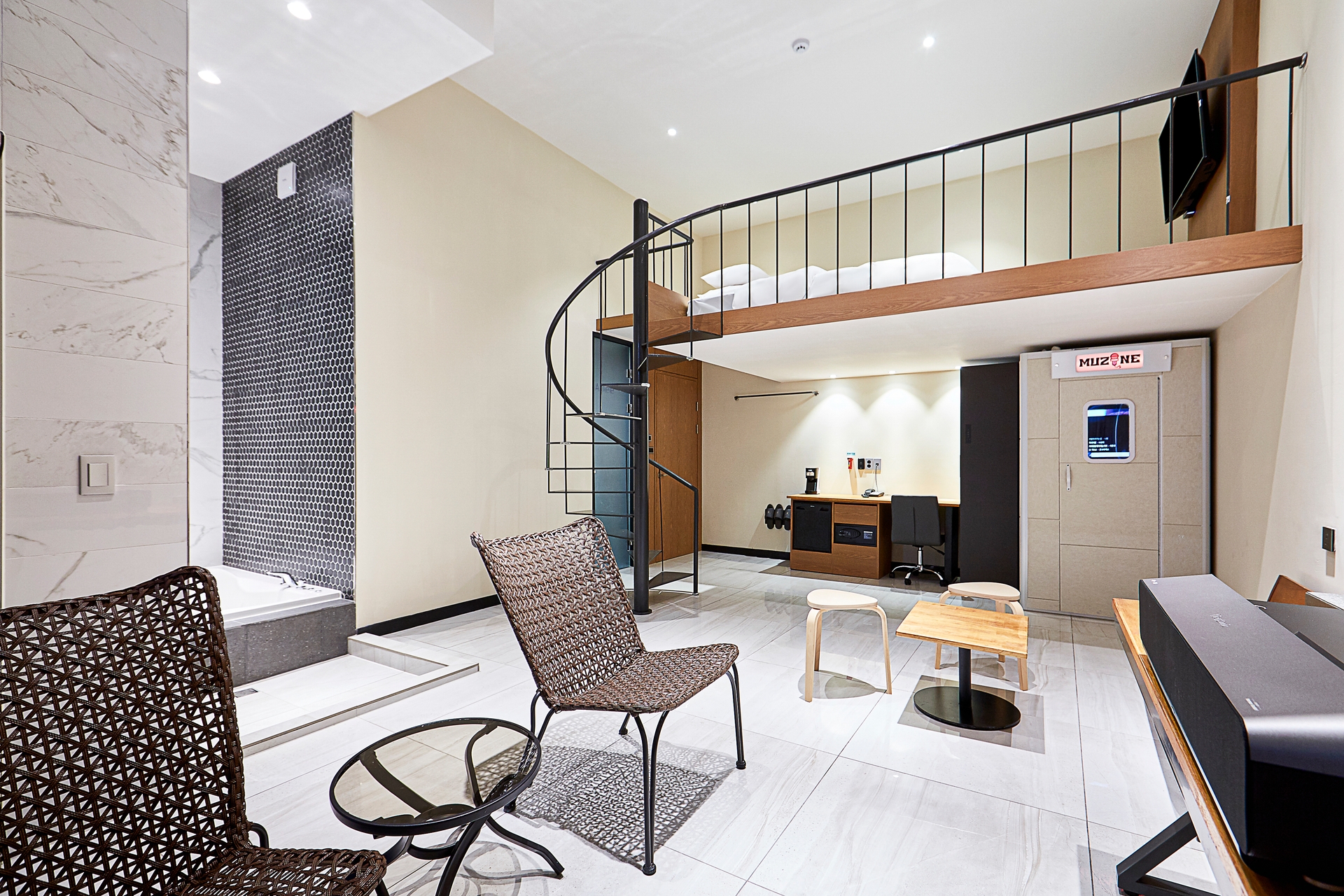 스위트 듀플렉스(801호)