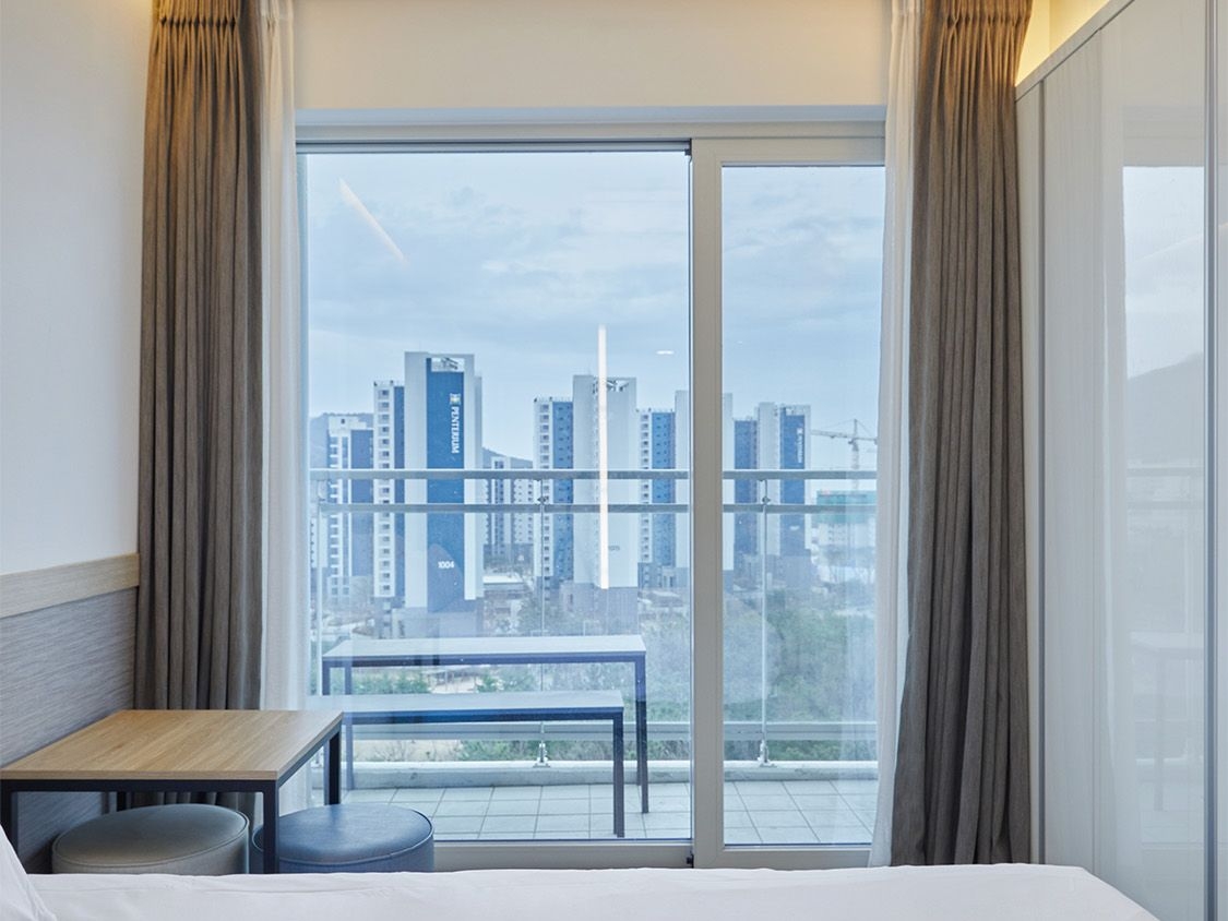 디럭스 킹 테라스 (시티뷰)