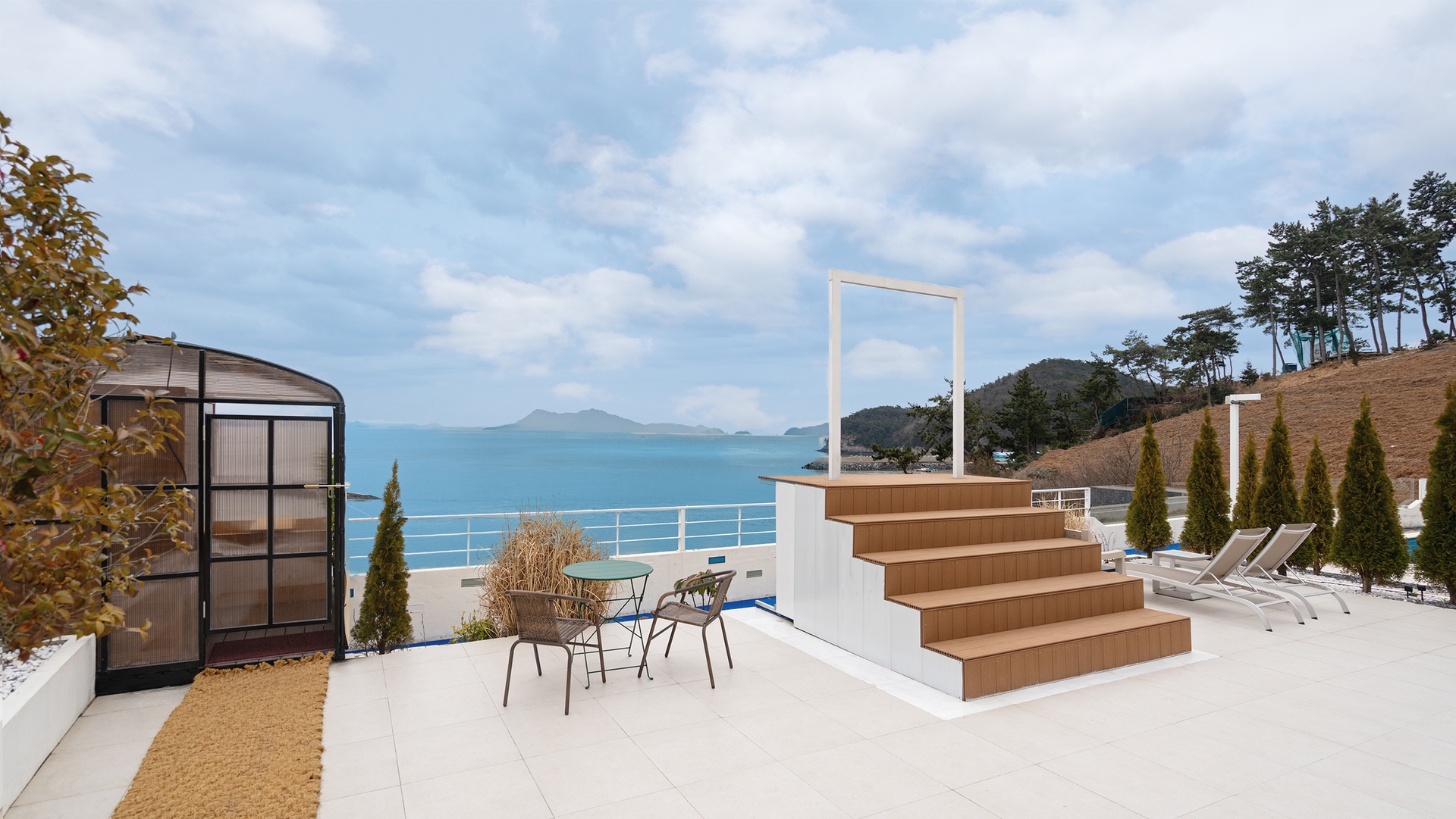 101호(개별풀빌라/히노끼사우나/편백자쿠지)