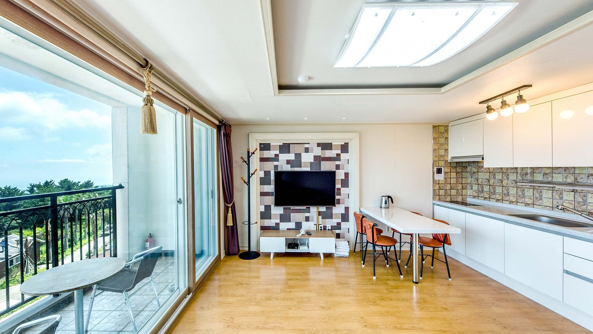 할로나 스위트 (23평)