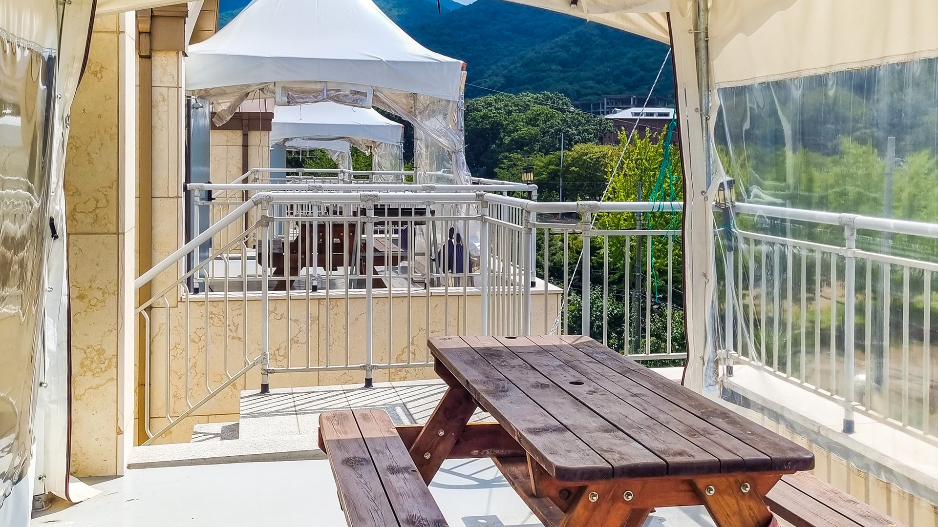 103/203/303/403/503(3층)