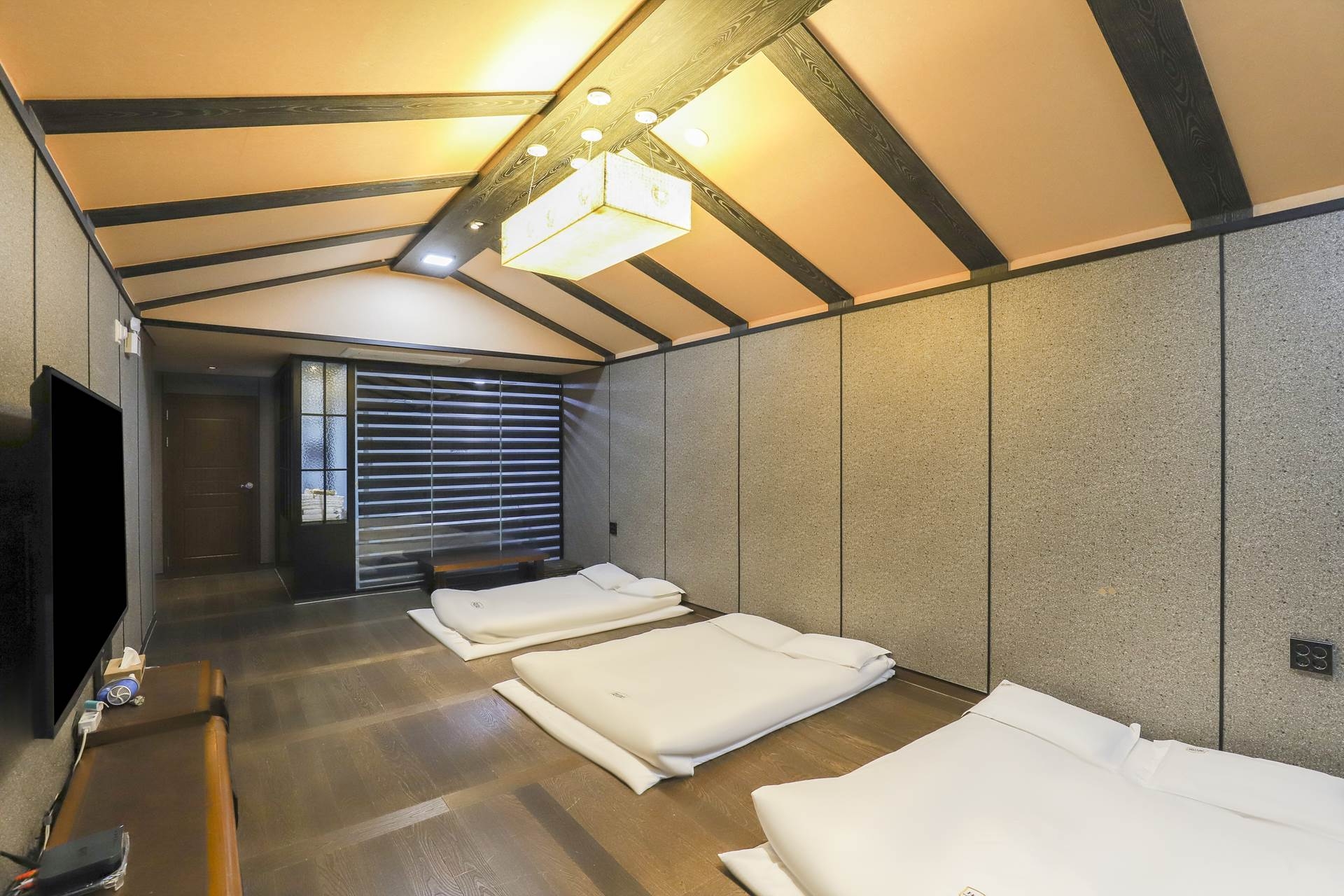 가족형 온돌(6인)(Room Only