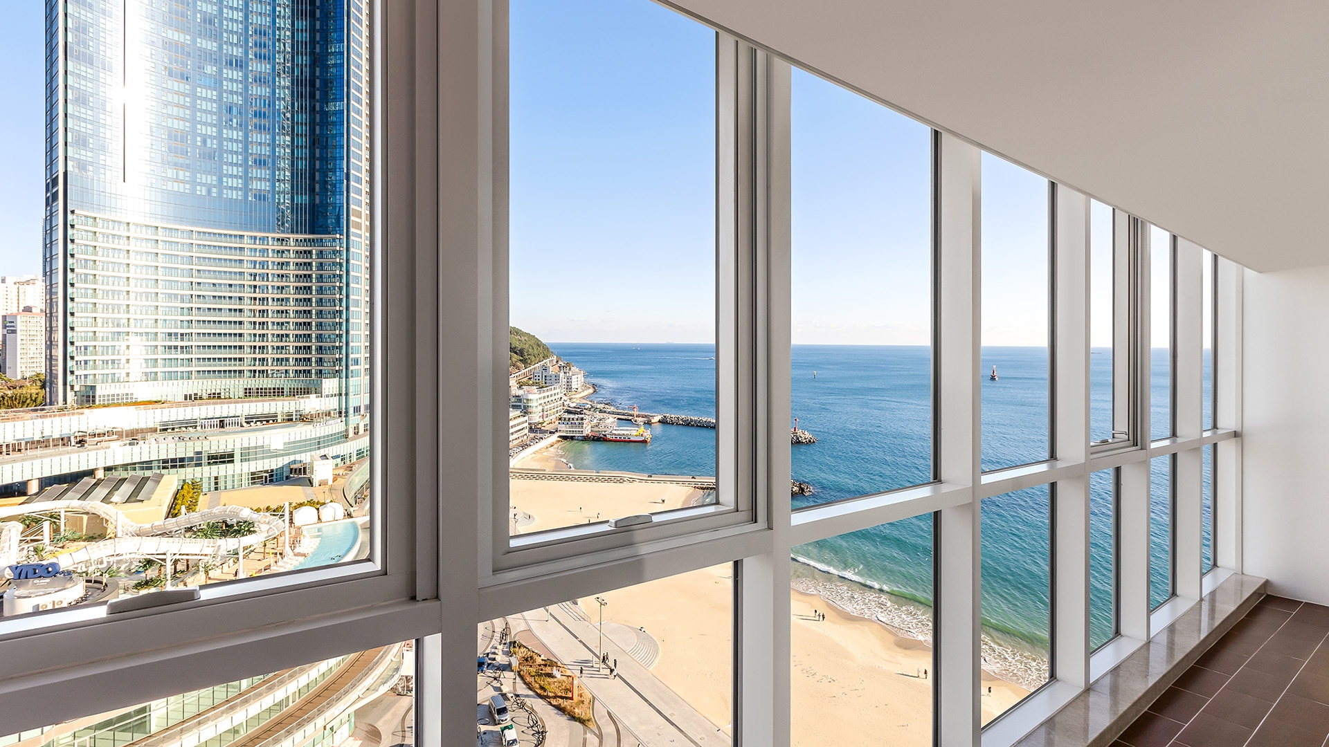 디럭스 스위트 (55py)