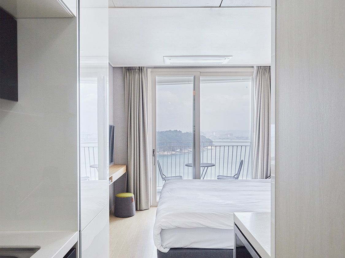 디럭스 킹 테라스 (오션뷰)