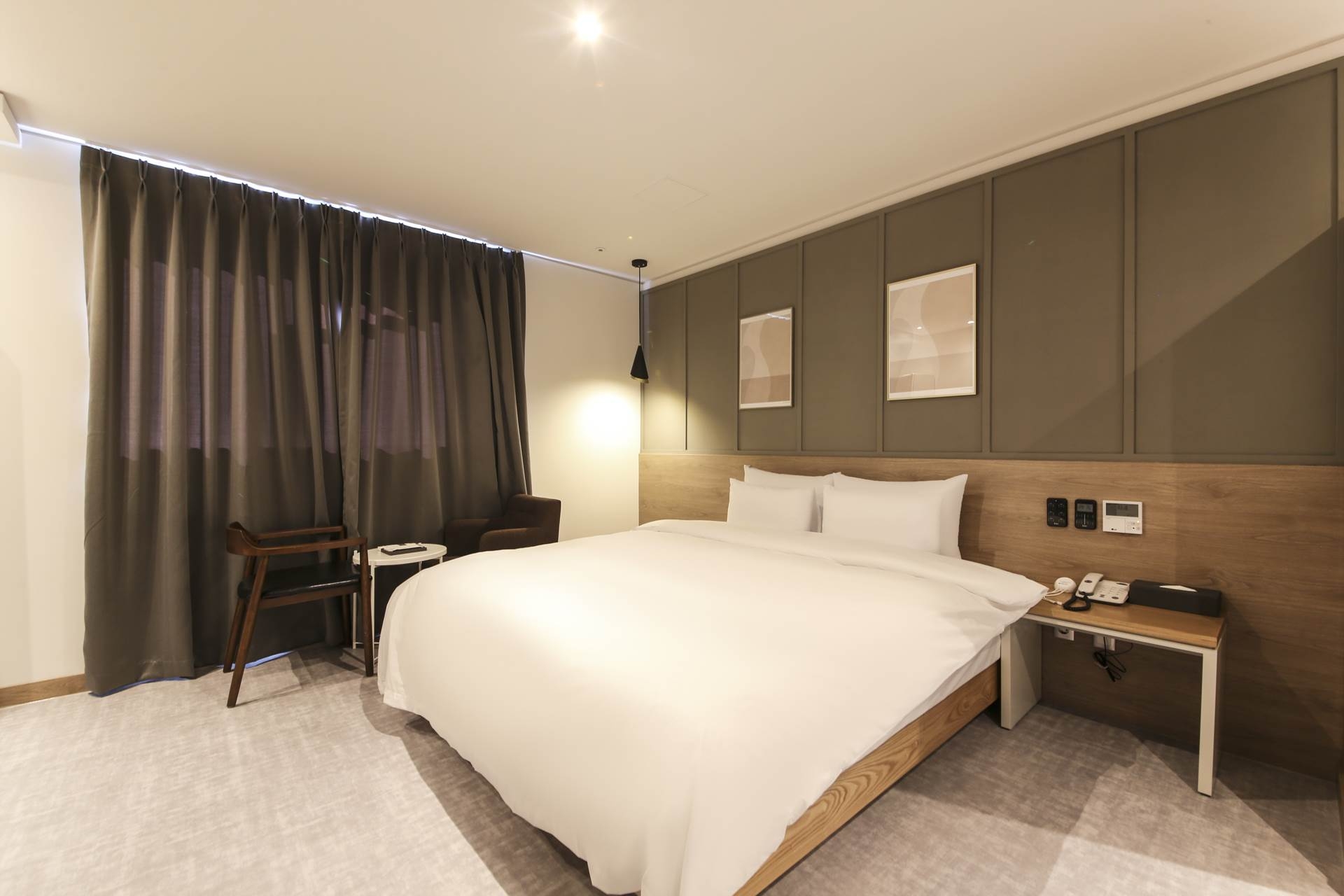 프리미어 디럭스(NETFLIX,무료조