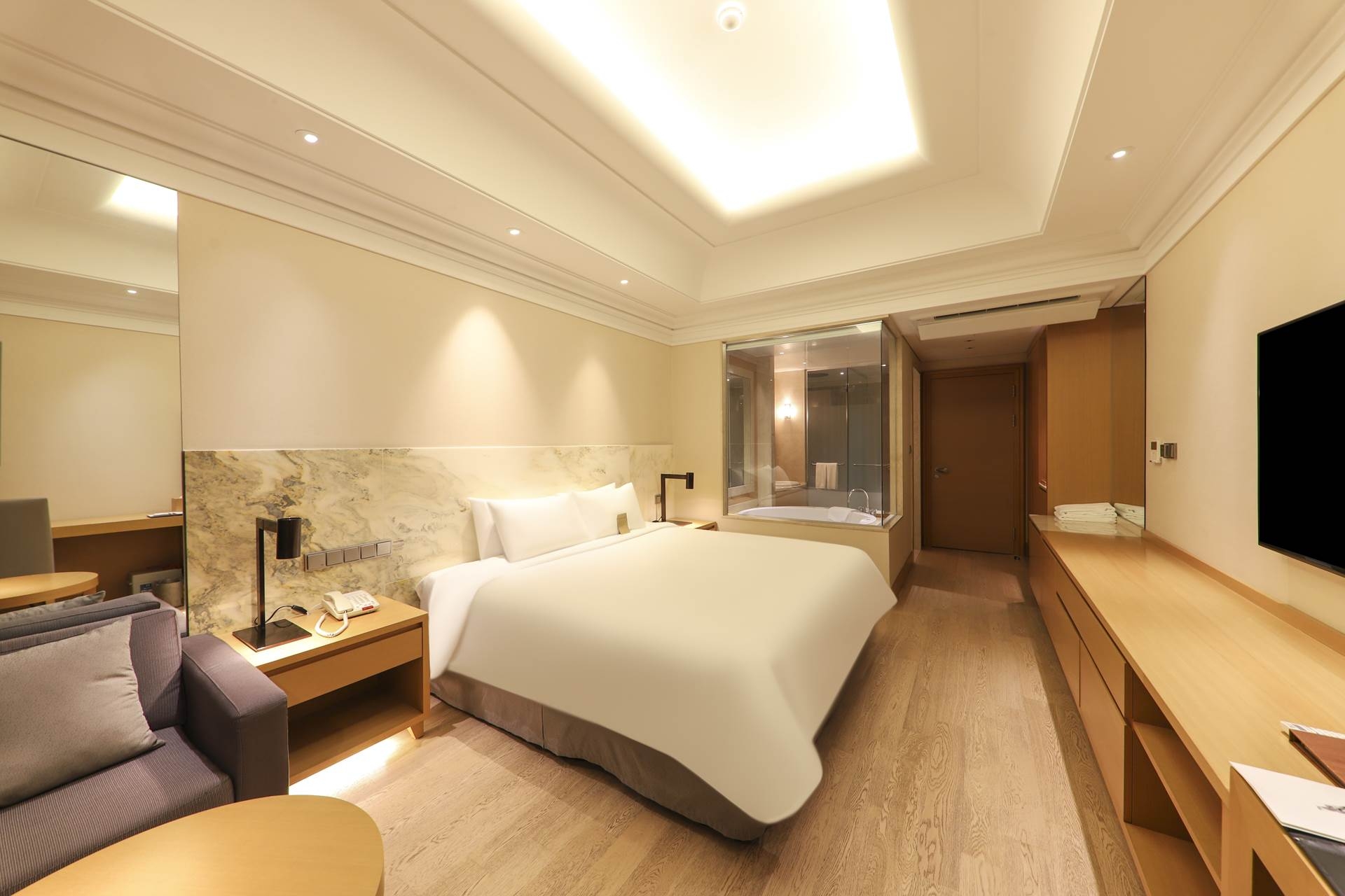 프리미어 슈퍼킹더블룸(공원뷰)