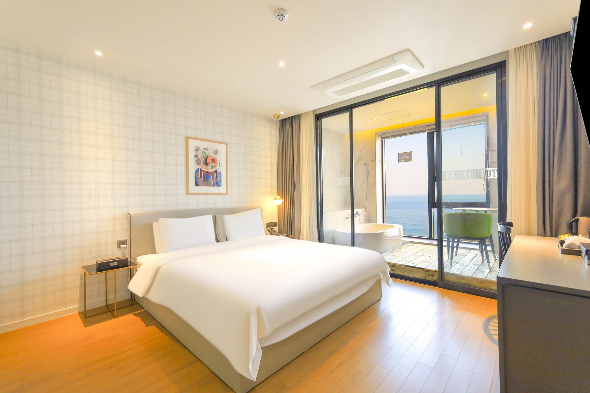 오션 스위트 더블 (조식서비스,  전