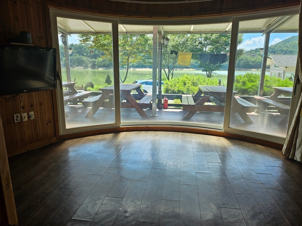 독채+별채(방3개)