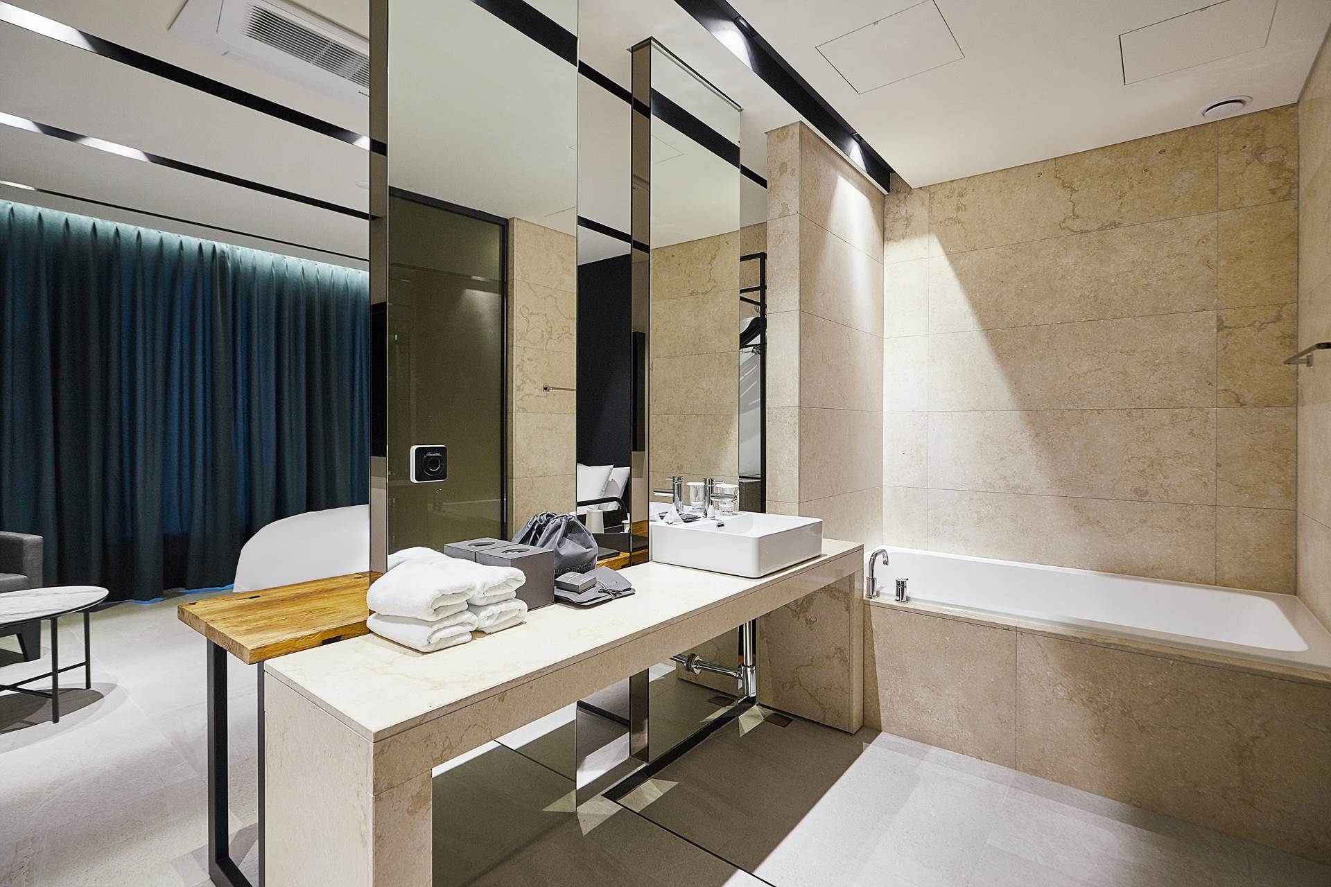 Deluxe boutique(Earl