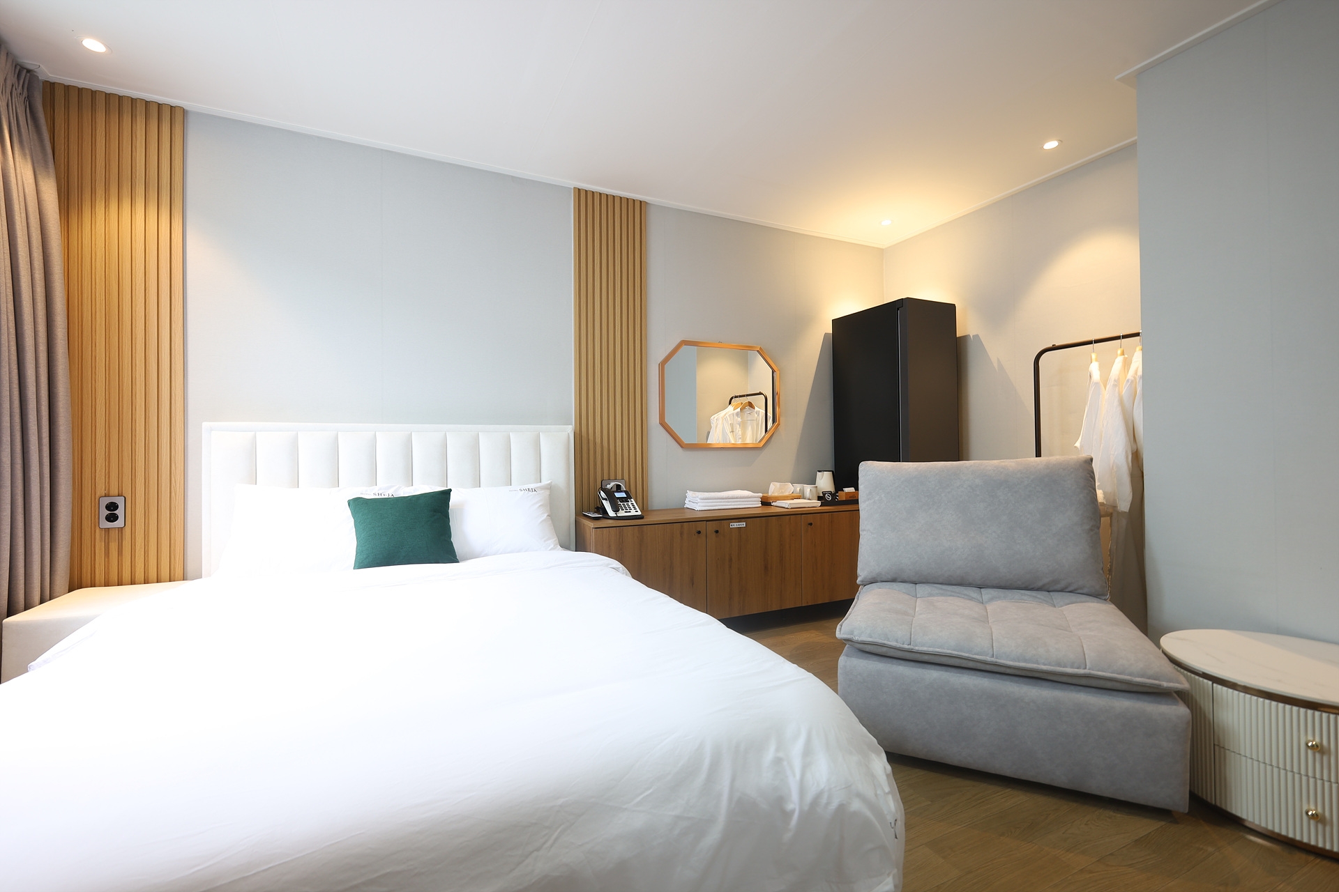 프리미엄 디럭스(1인용 쇼파, 레트로