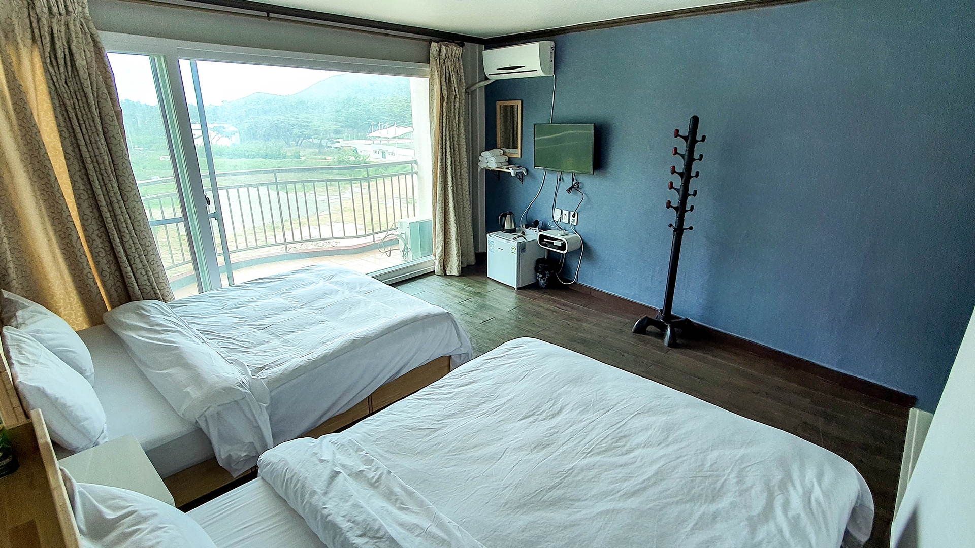 럭셔리(트윈침대)