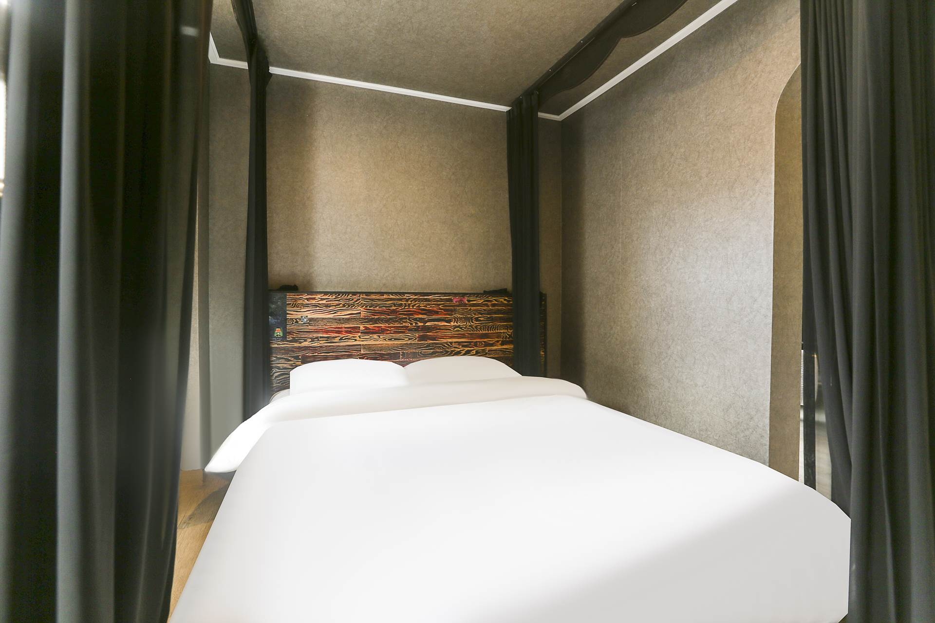 테라스 디럭스 더블 (더블침대1개)