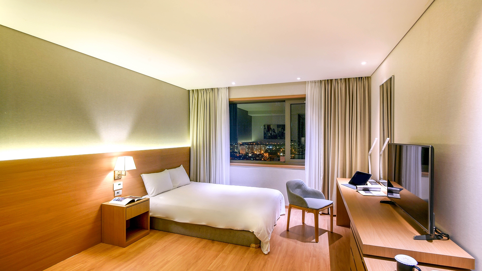 프리미어 패밀리온돌