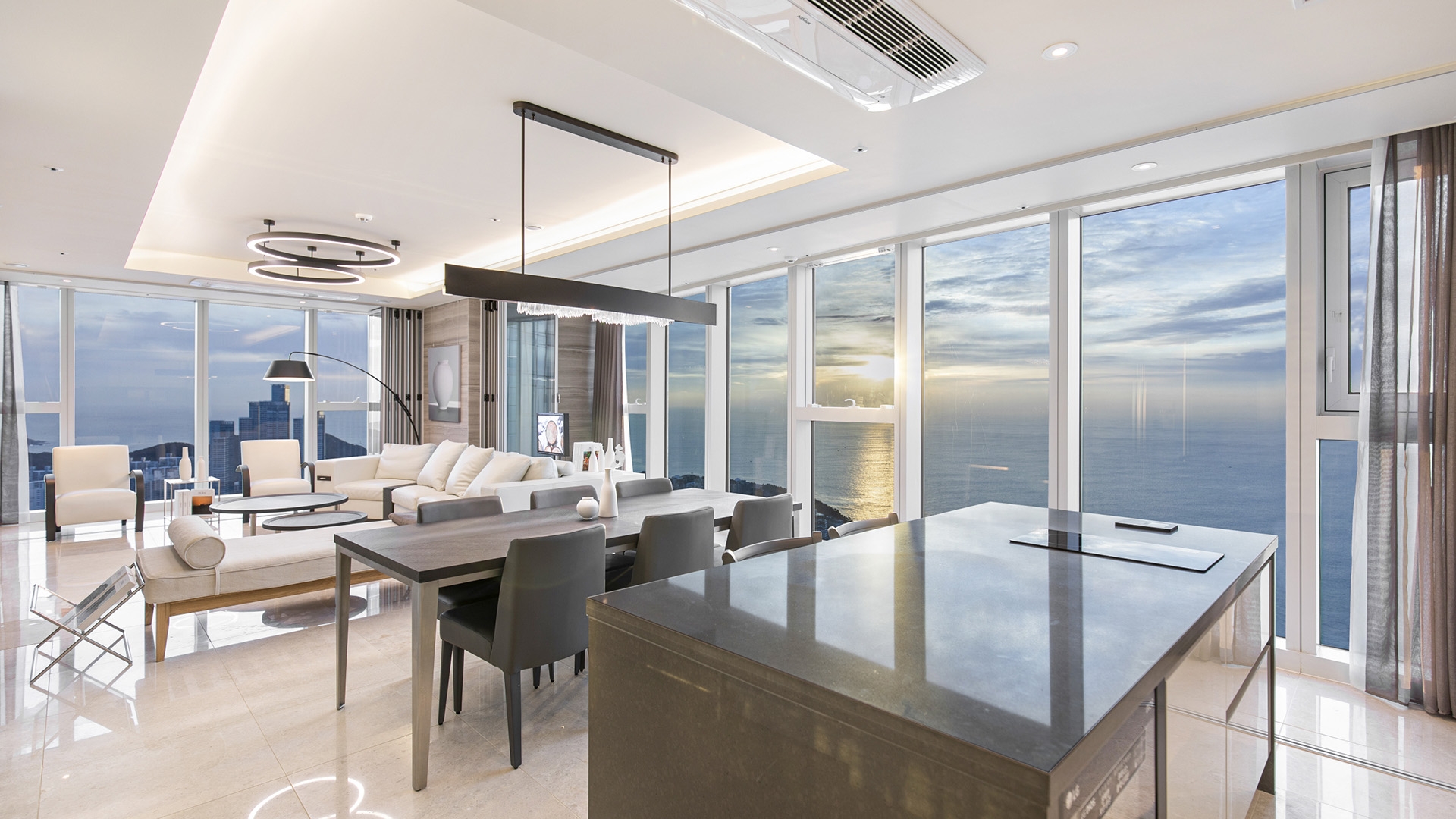 슈퍼브 오션뷰 로얄 스위트(미포 하버뷰)