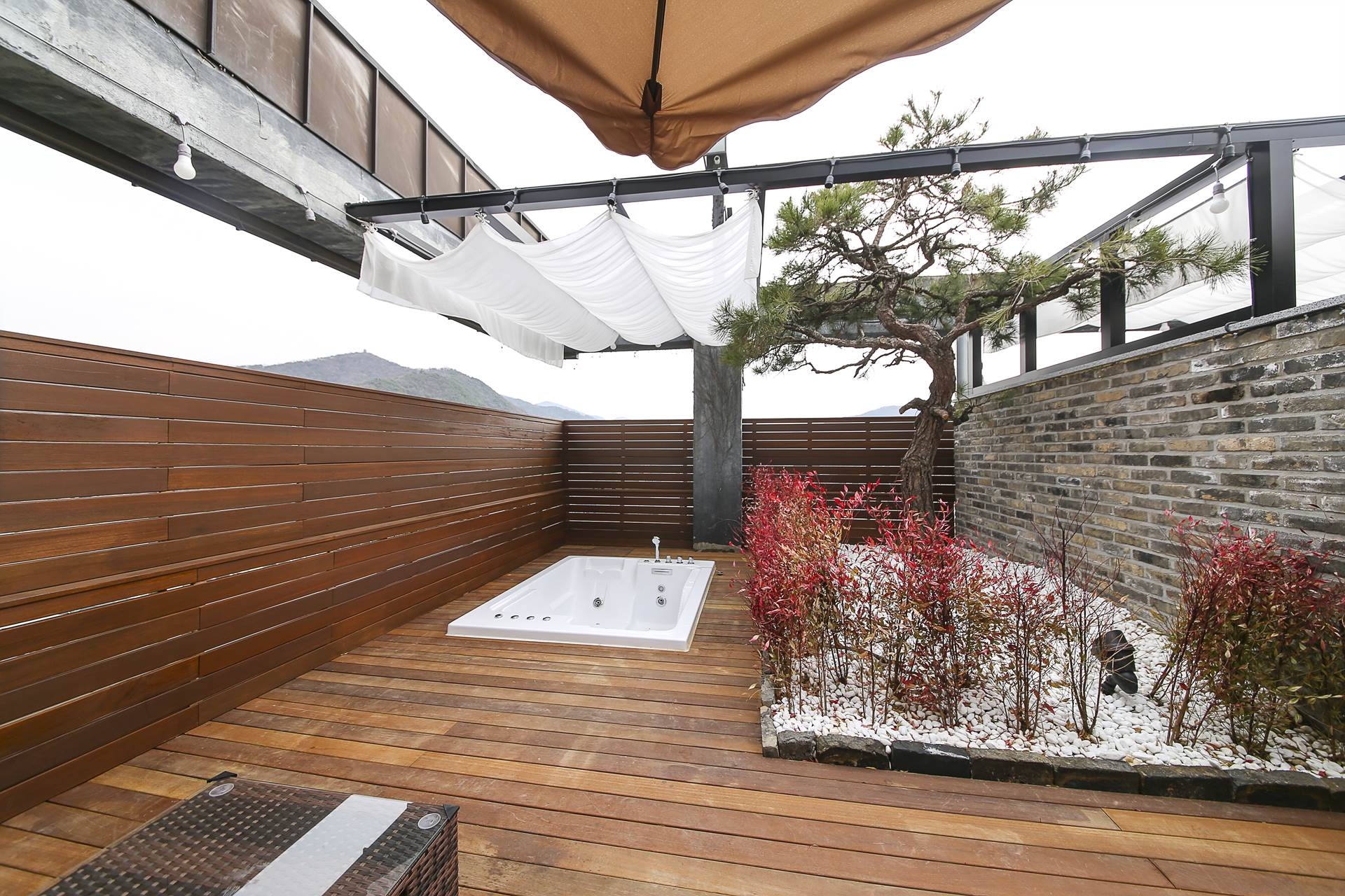 루프탑 자쿠지 가든 PKG(더블 / 