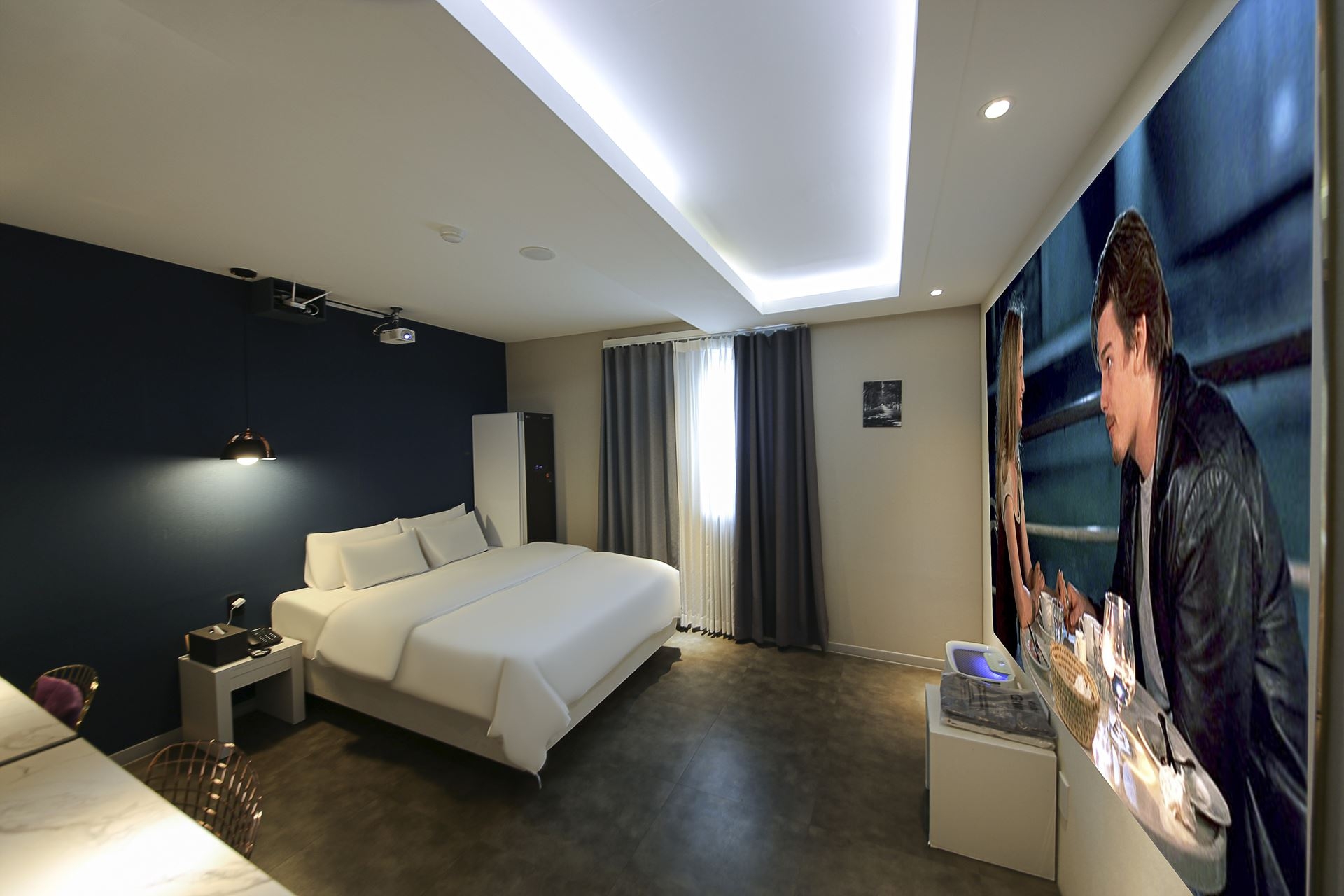 디럭스무비-스타일러[빔프로젝