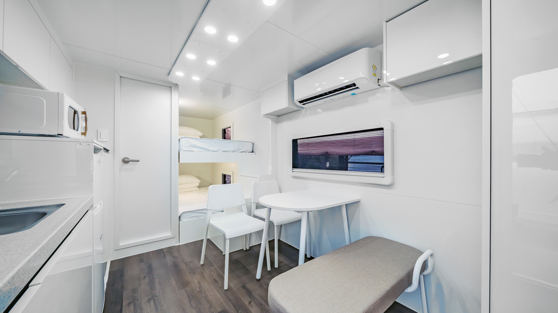 프리미엄카라반