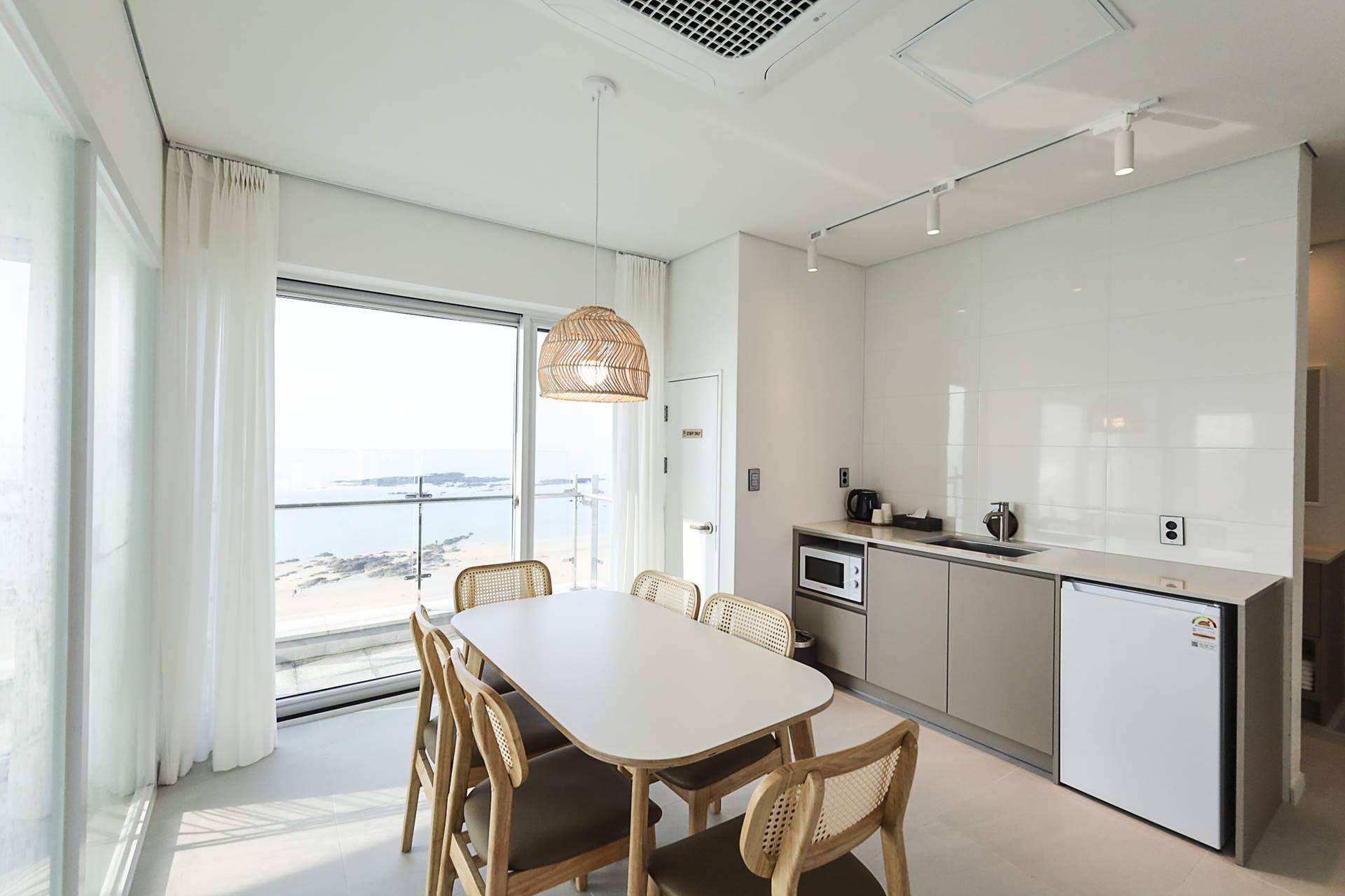 스위트룸 202~902호