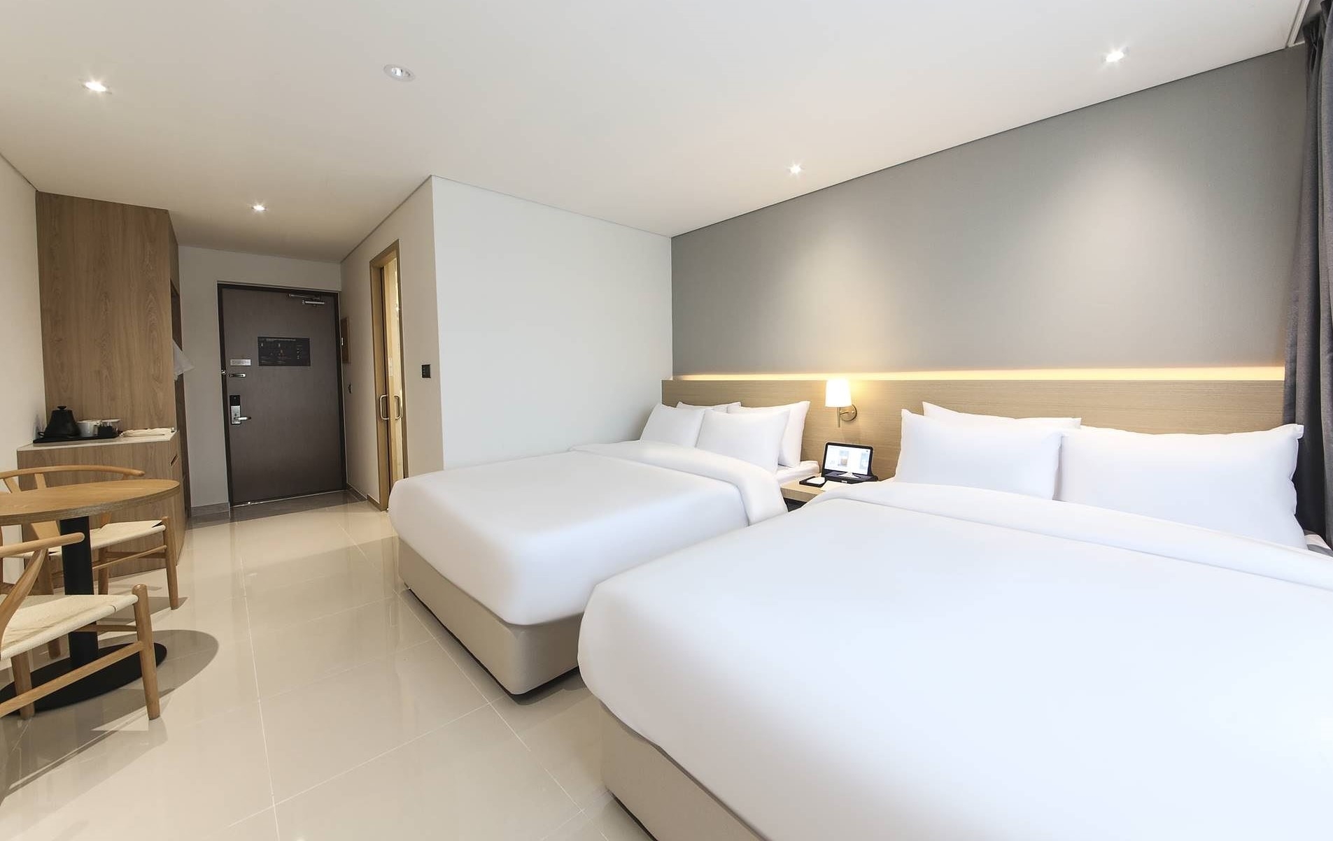 디럭스 더블 트윈