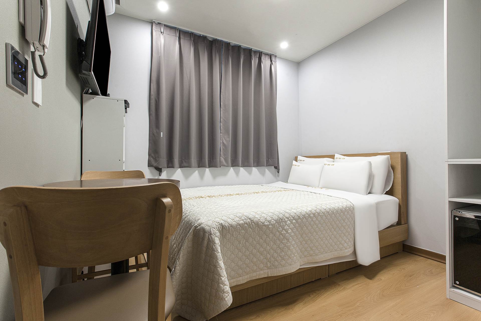 일반B(주차불가) 넷플릭스,유튜브