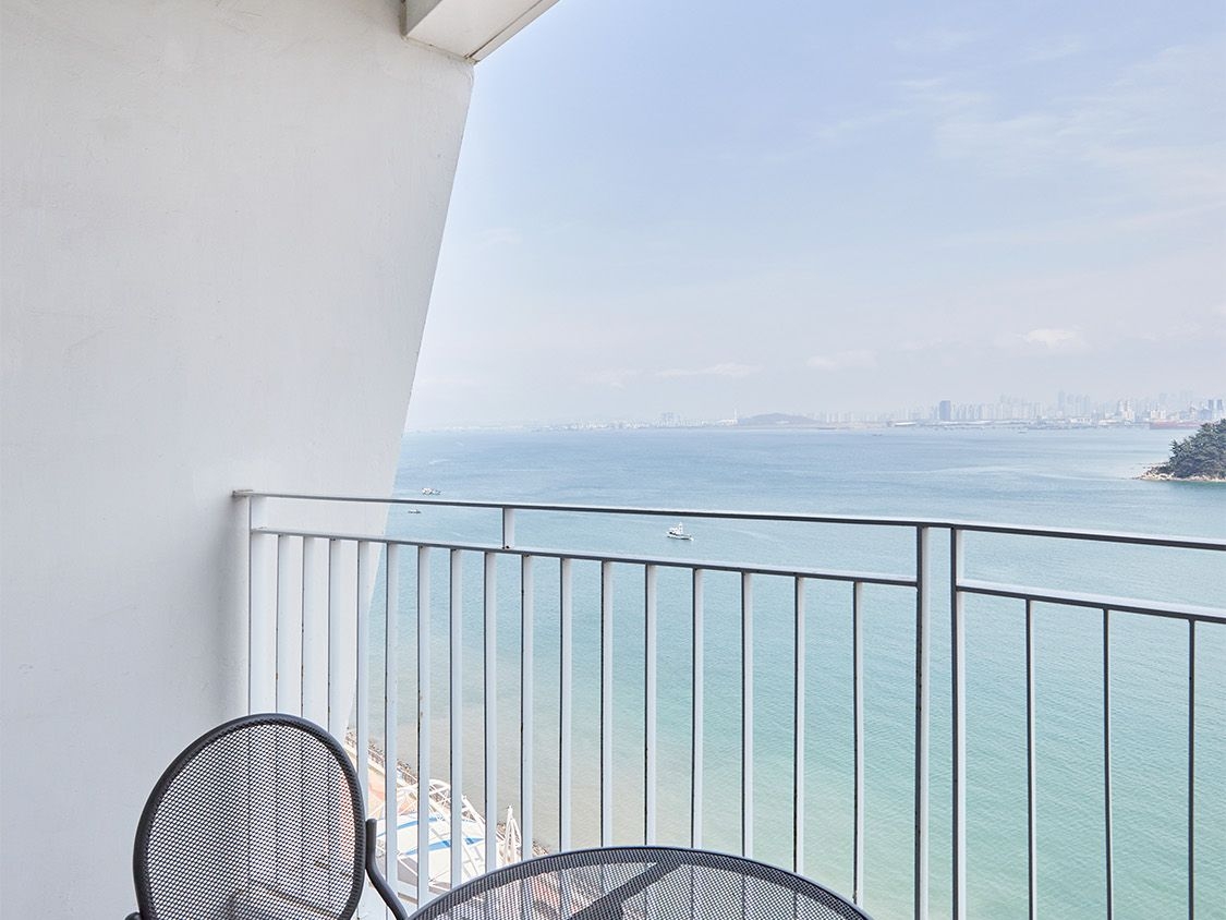 디럭스 킹 테라스 (오션뷰)