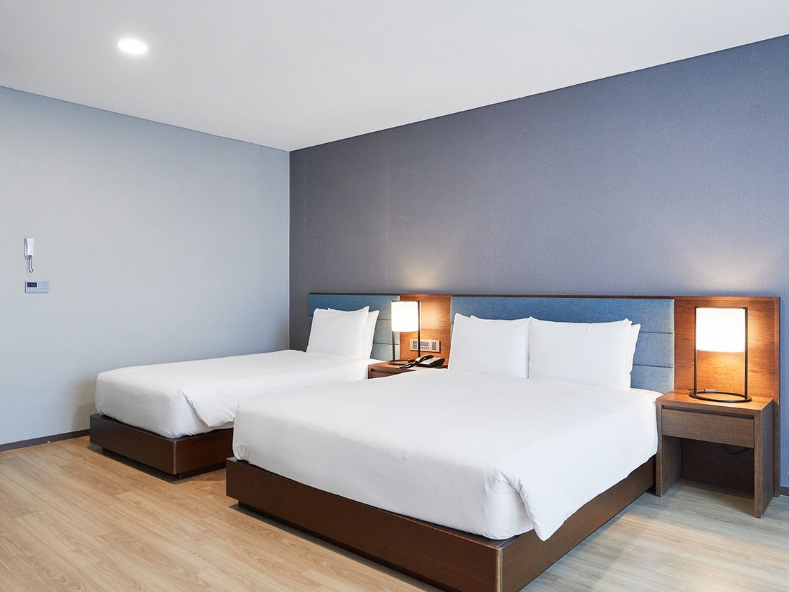 디럭스 트윈 (전망 없음)