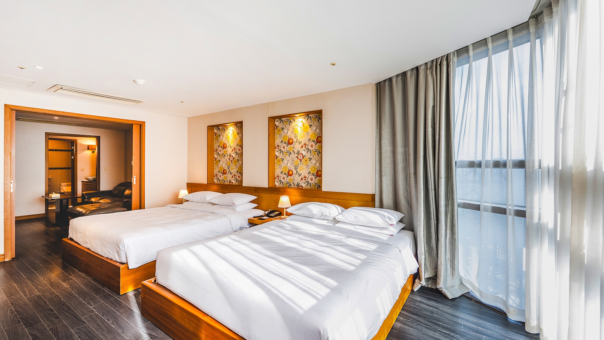 패밀리 퀸트윈 스위트 (시티뷰)