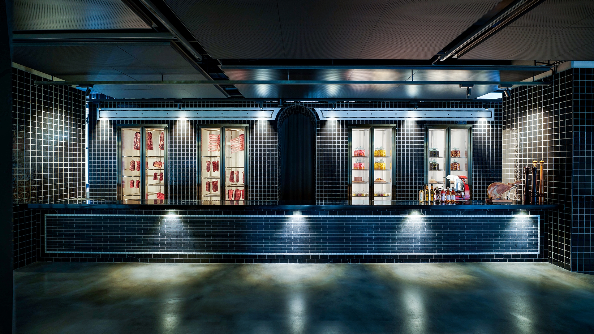 차르 (CHARR)  레스토랑