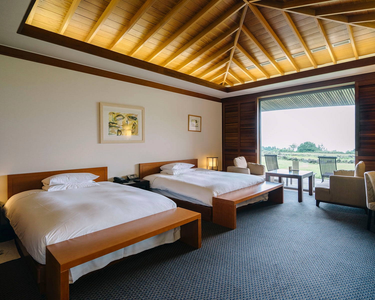 디럭스 양실