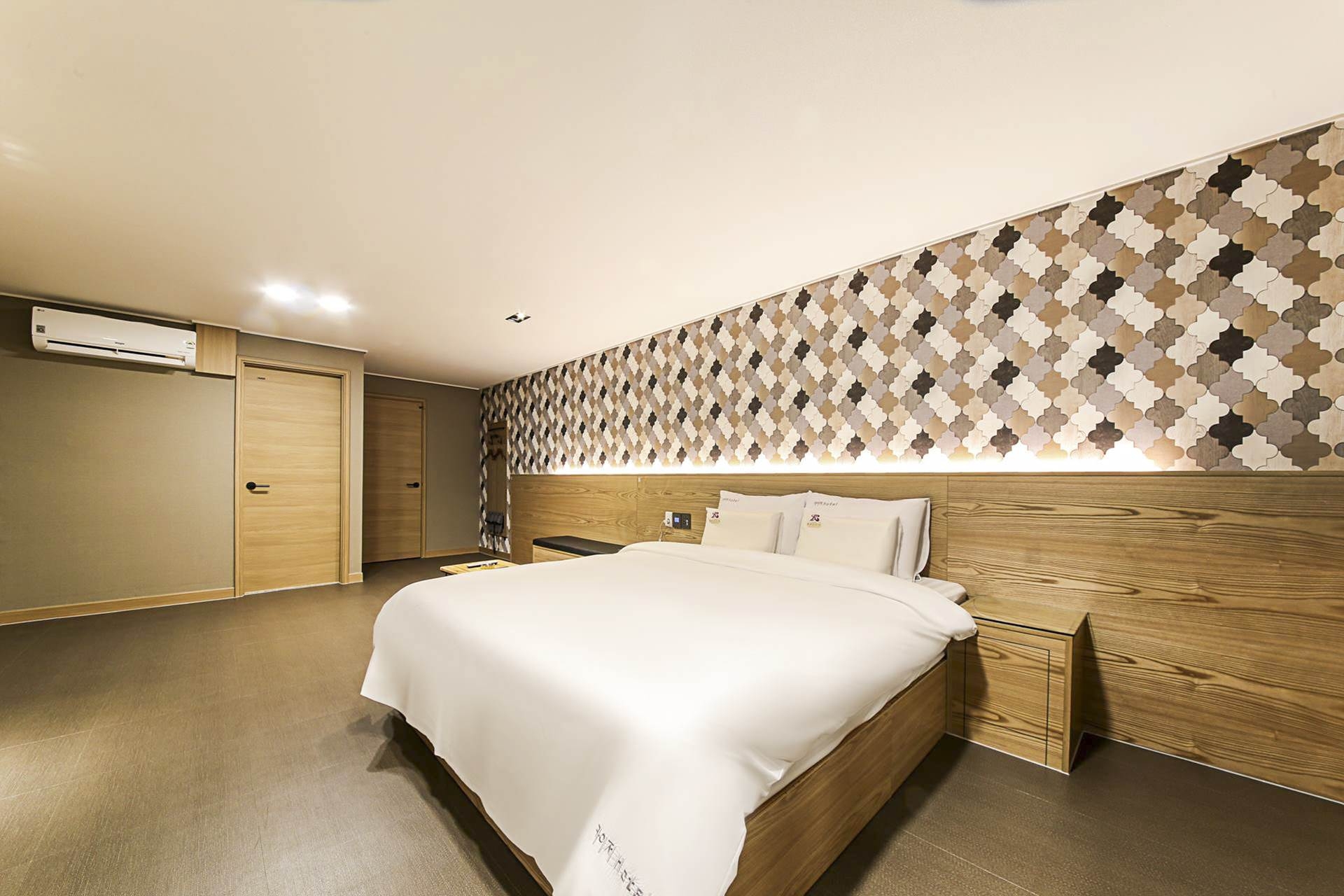 슈페리어  라지킹 시그니처 바디프랜드