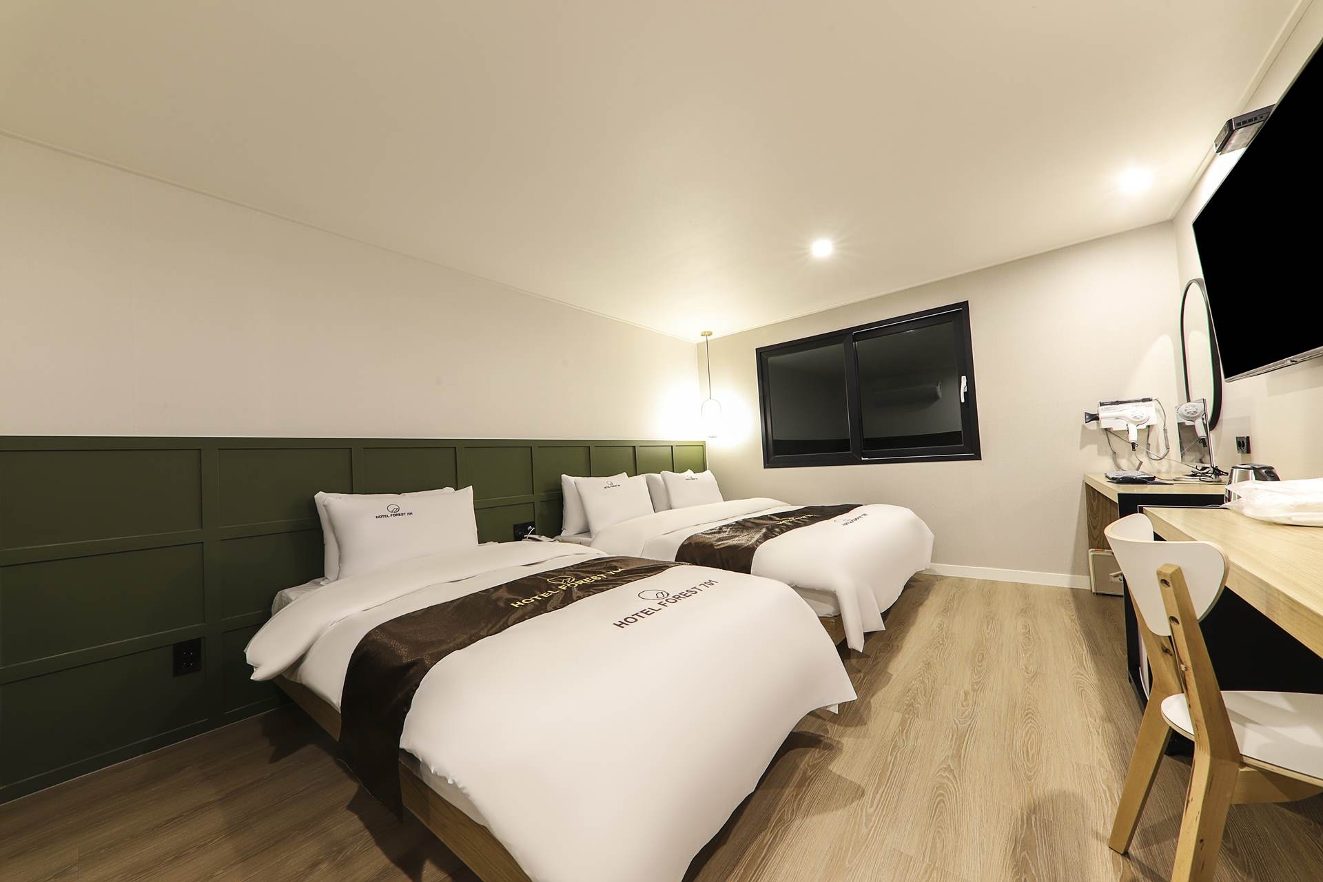 트윈(킹+싱글, 2인기준)