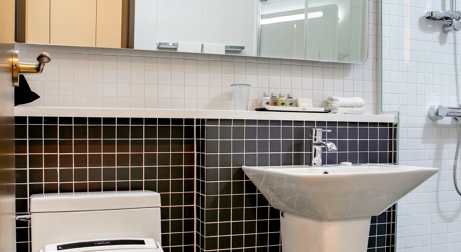 욕실 (디럭스 코너)