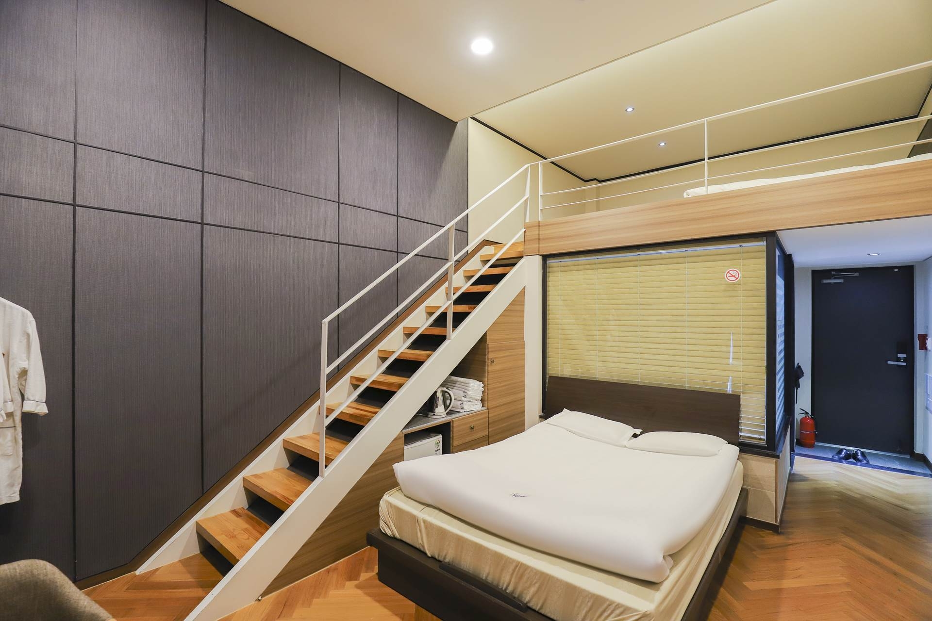 디럭스 복층(Room Only)