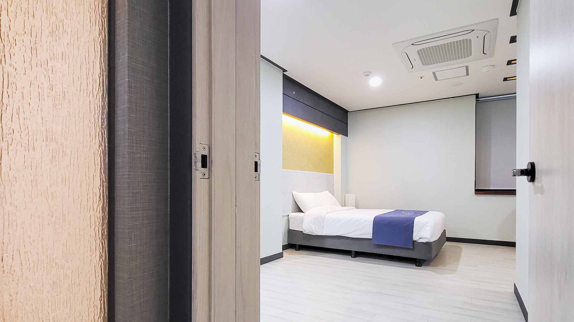 스탠다드 더블 커넥팅룸 (CR)