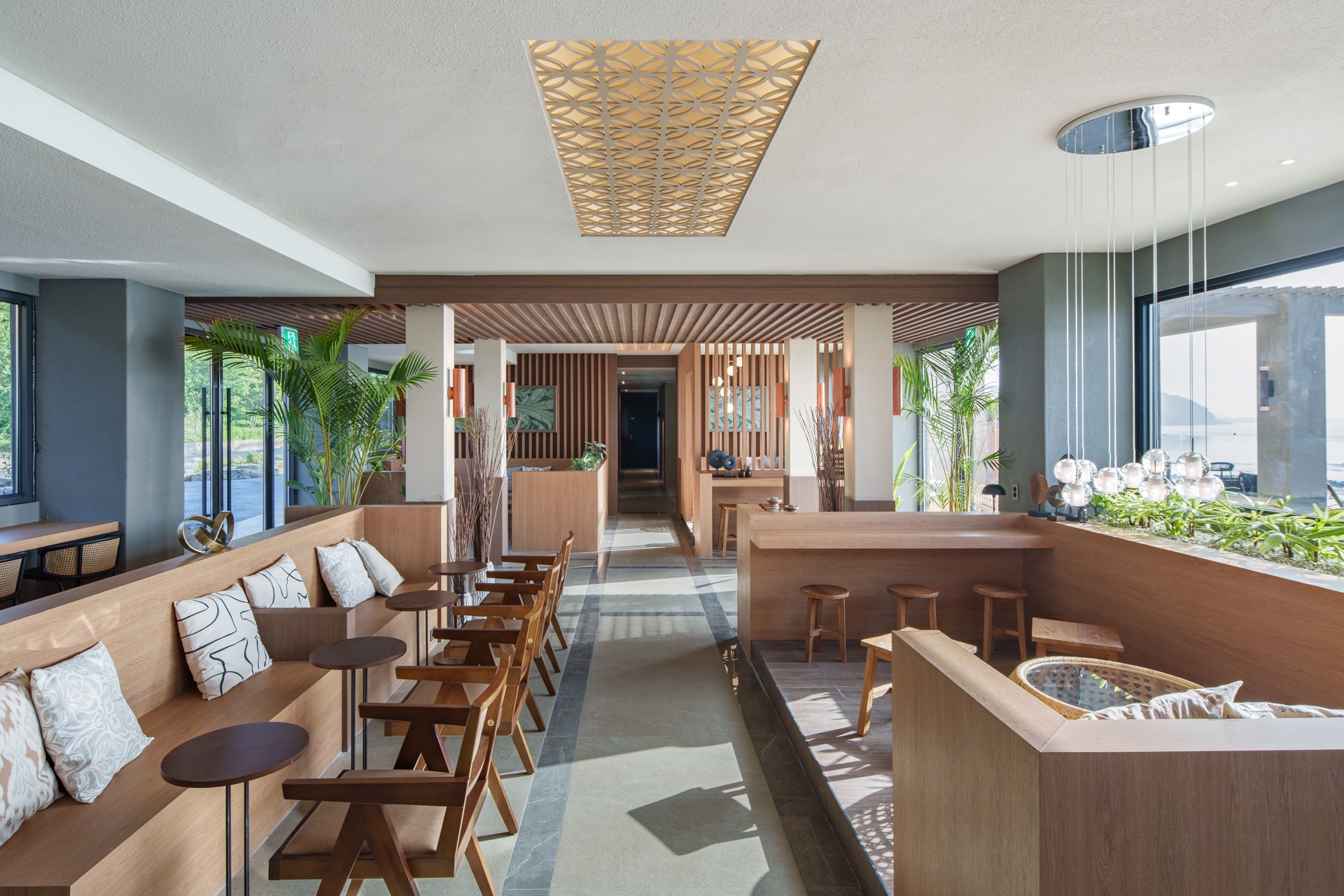 슬라맛 라운지 (Selamat Lounge)