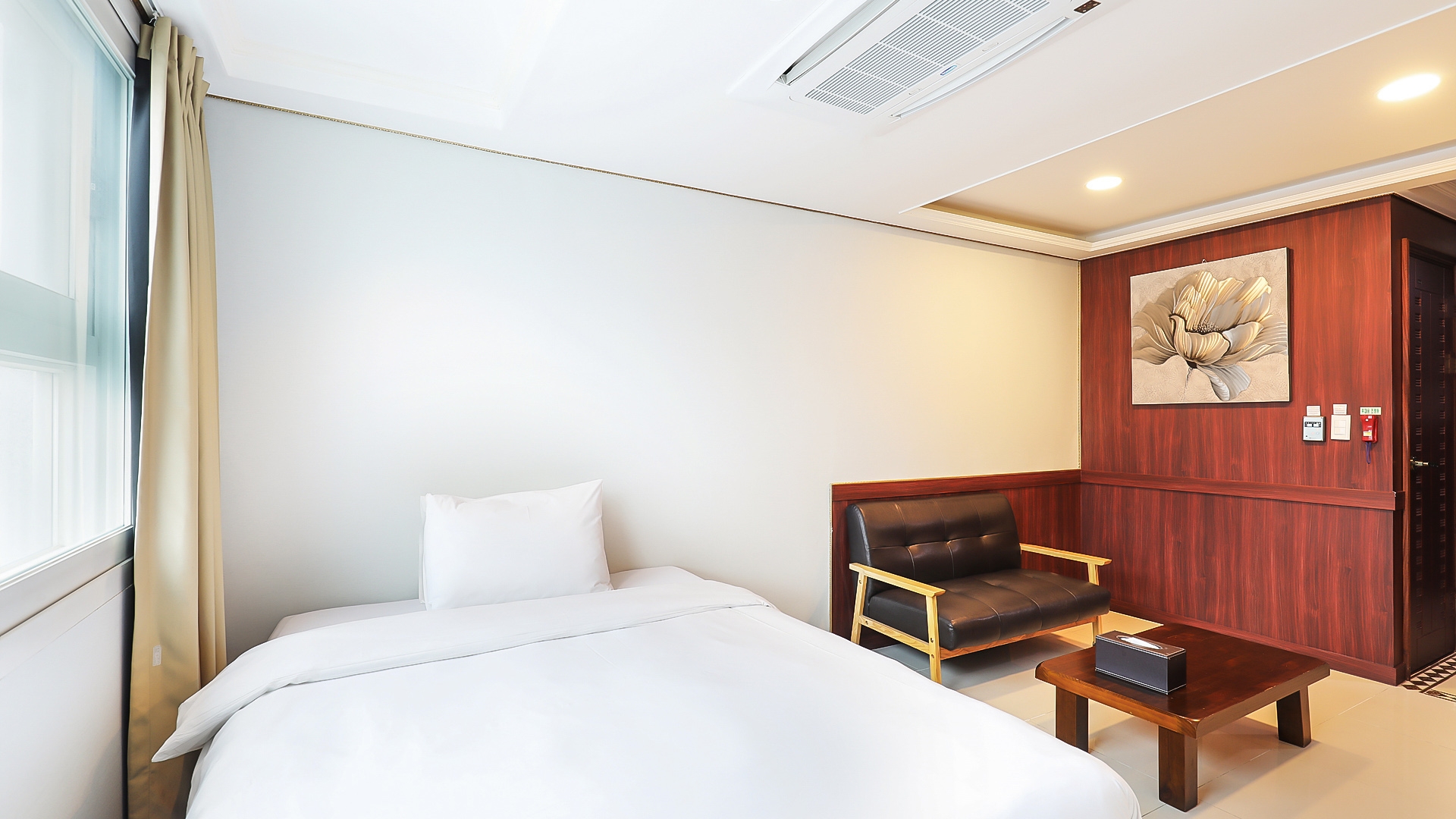 디럭스 더블 (with Kitchen)